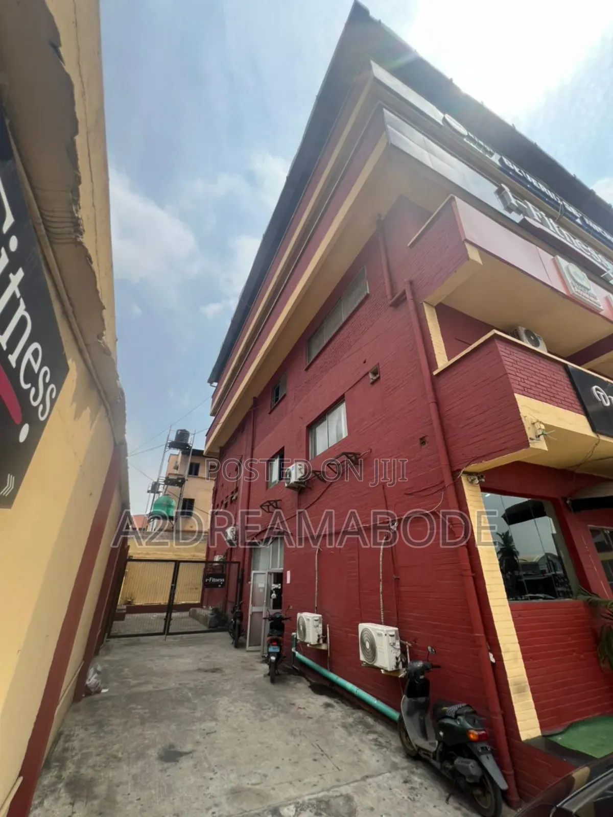 Exclusive Commercial Building Plaza, Complex in Opebi