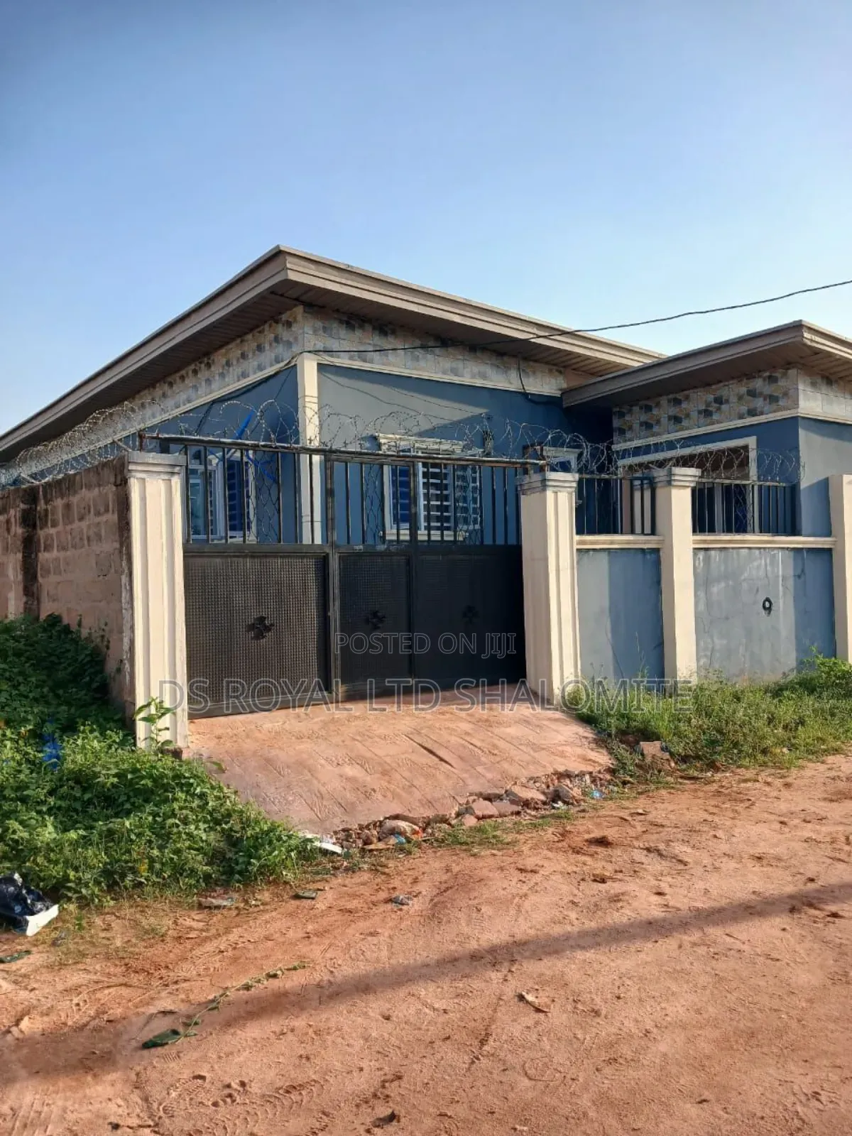 2bdrm Block of Flats in Benin City for sale in Benin City