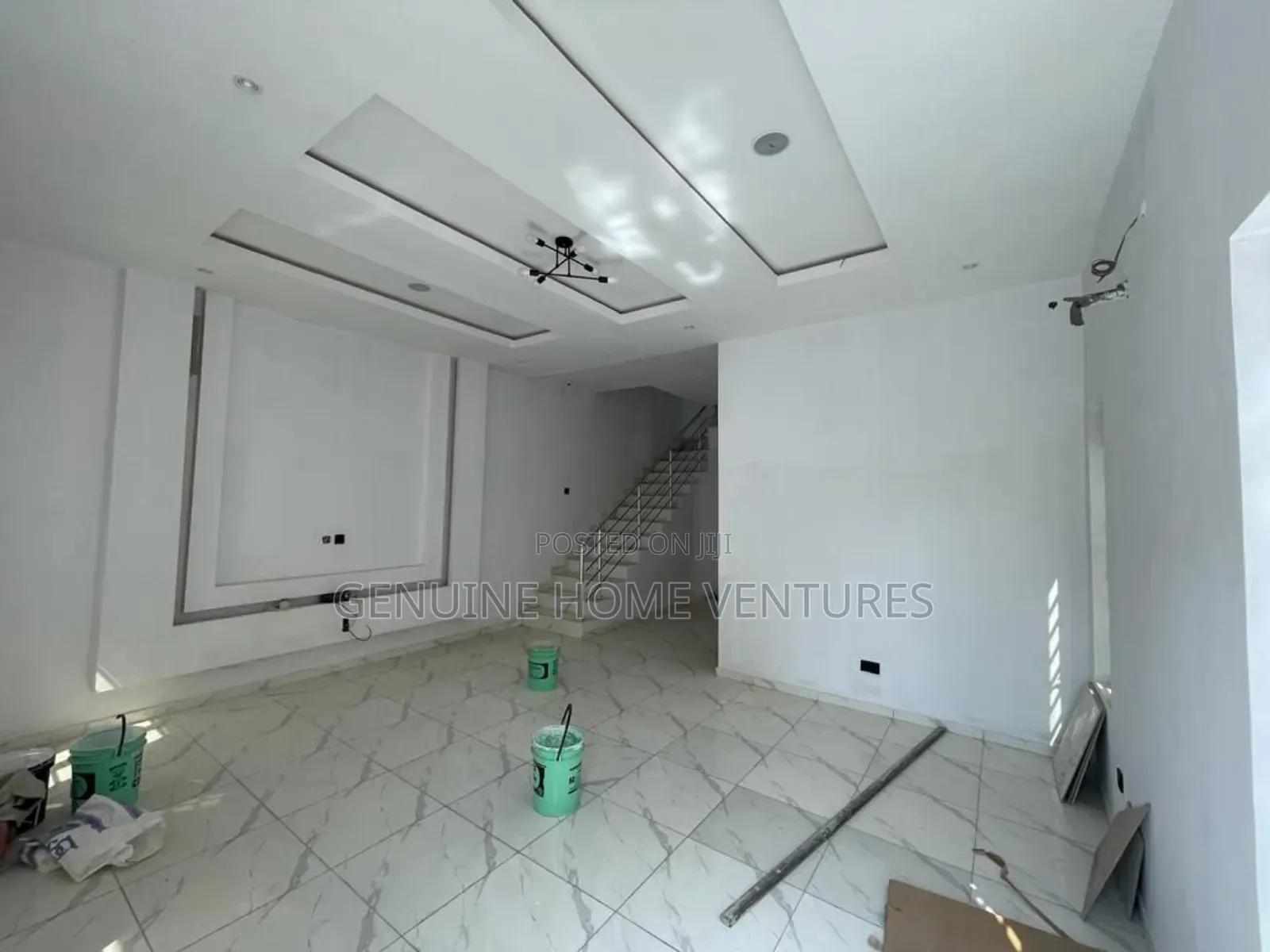 4bdrm Duplex in Agungi for sale in Agungi