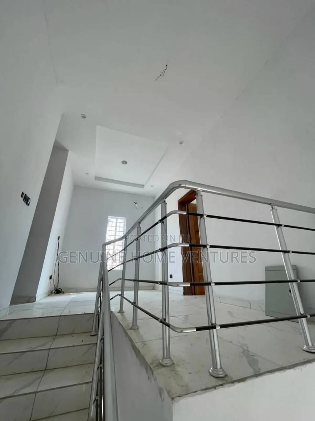 4bdrm Duplex in Agungi for sale in Agungi