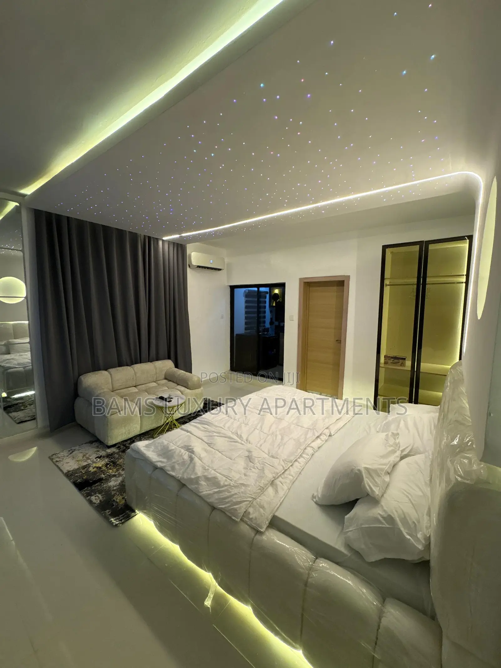 Studio Bed in Lekki Phase in Lekki Phase 1