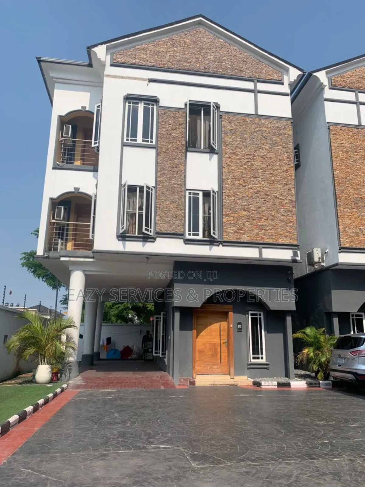 Furnished 2bdrm Apartment in Gated And Secured, Lekki Phase 1 for rent in Lekki Phase 1