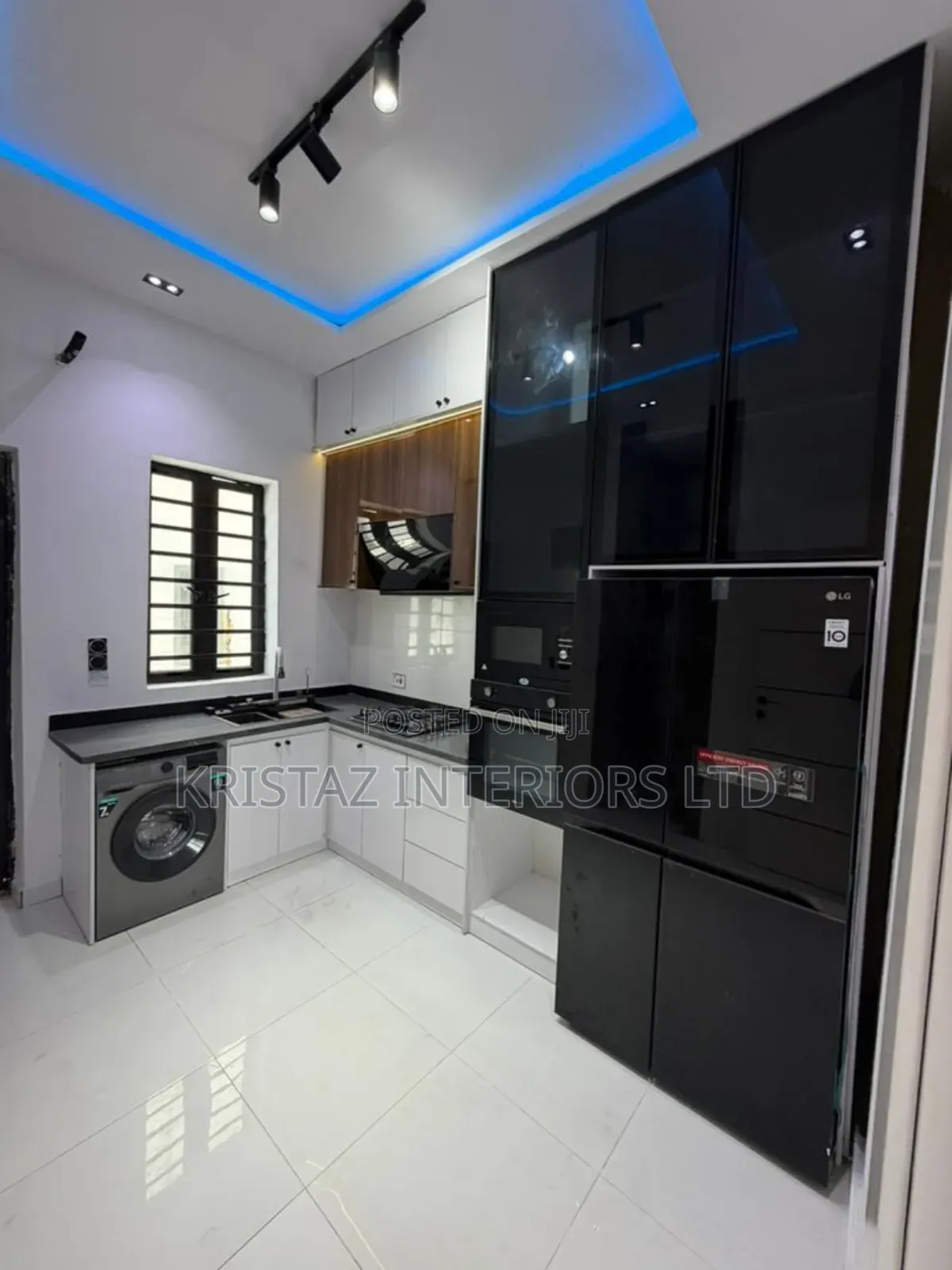 4bdrm Duplex in Ikota for sale in Ikota