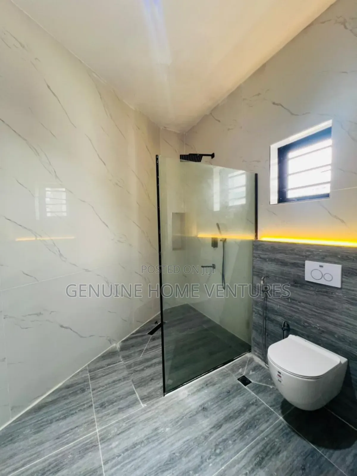 5bdrm Duplex in Ikota for sale in Ikota