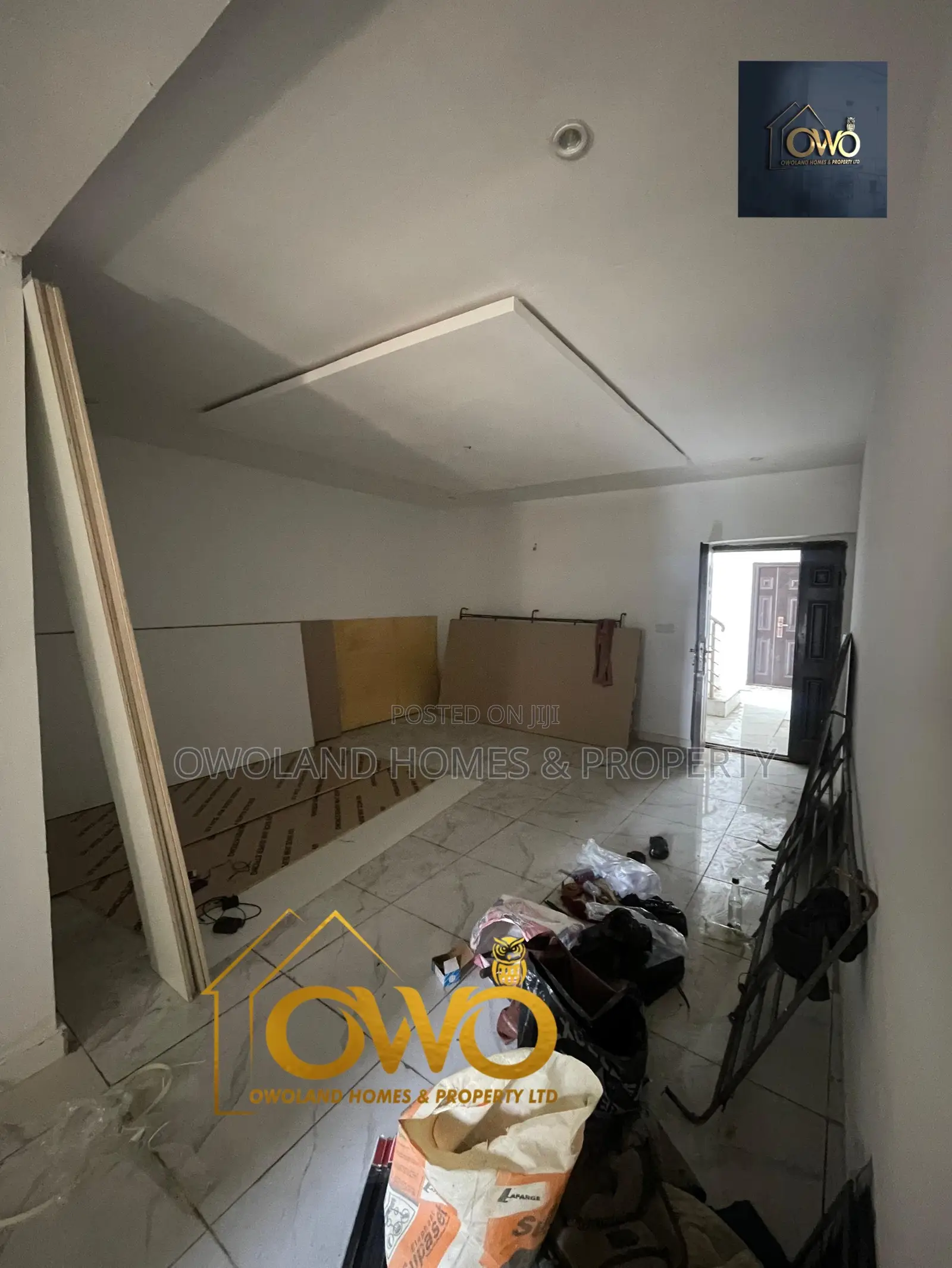 2bdrm Block of Flats in Chevron Estate for rent in Chevron