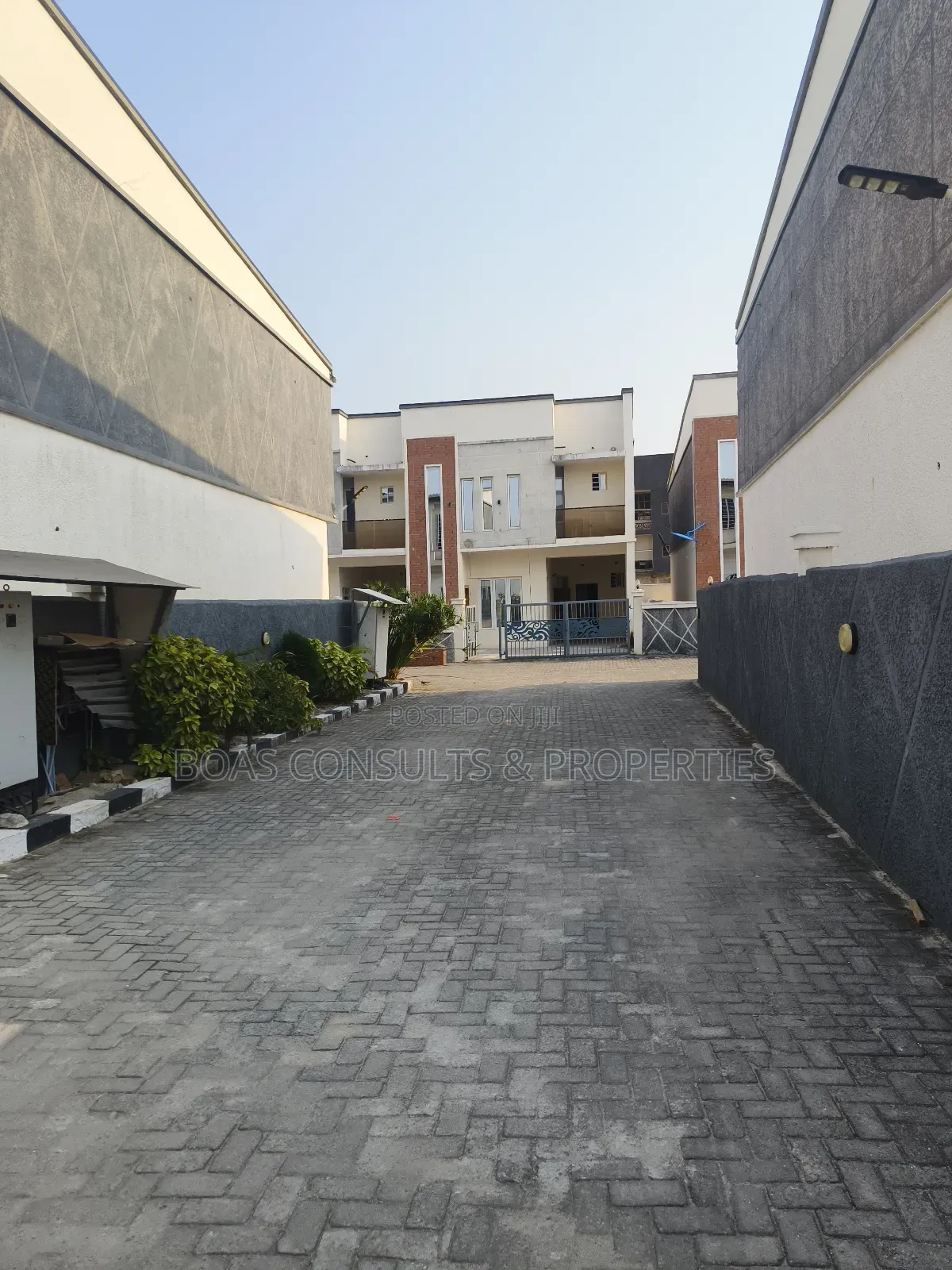 4bdrm Duplex in Ilaje / Lekki for rent in Ilaje / Lekki