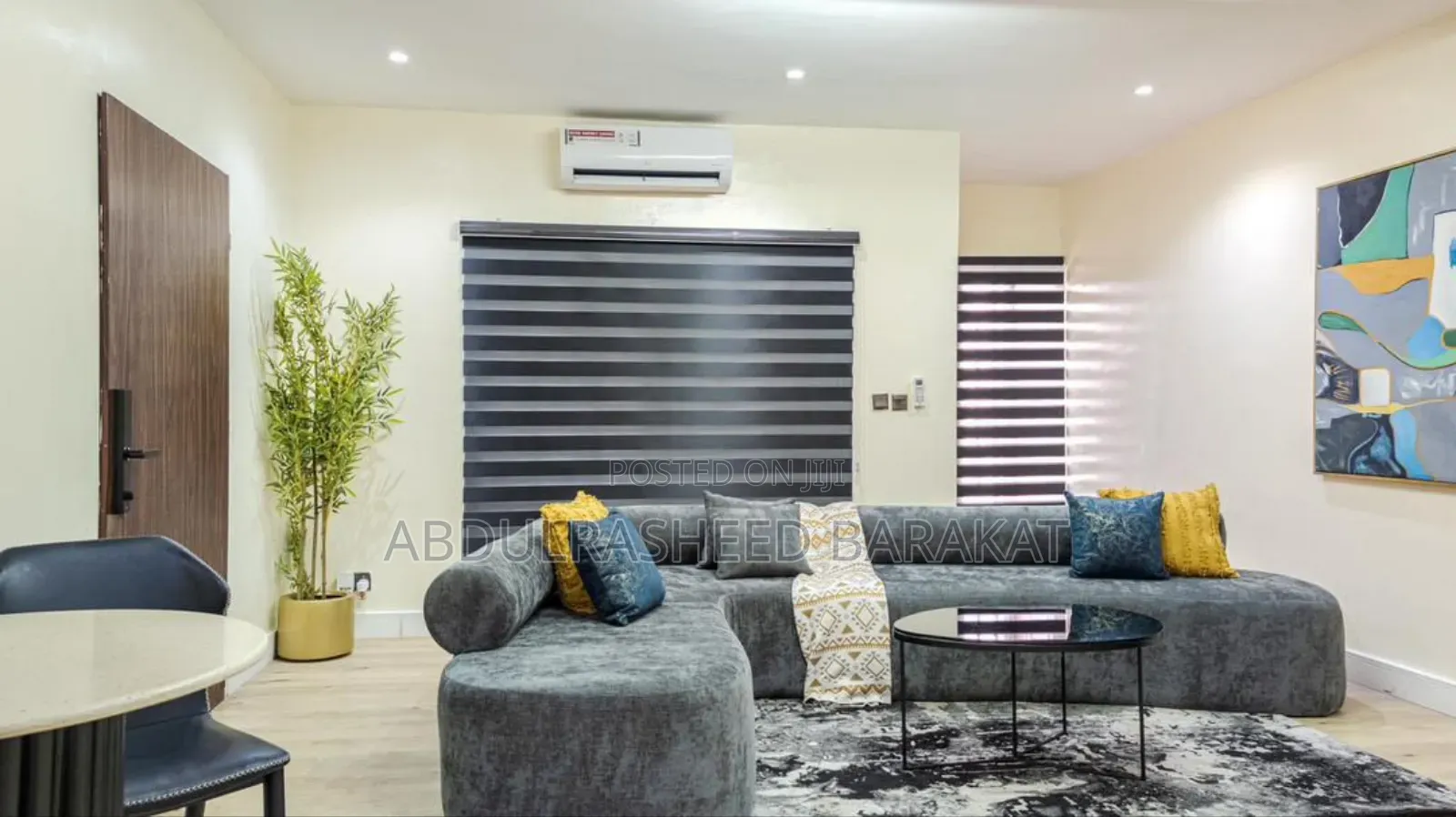 Spacious One Bedroom Apartment With Balcony Top Notch Amenities in Lekki Phase 1