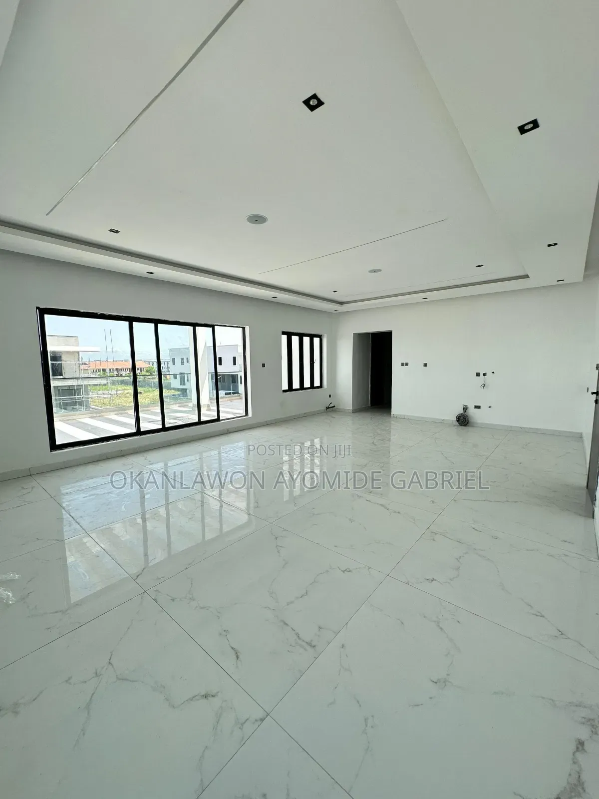 7bdrm Mansion in Ikate for sale in Ikate