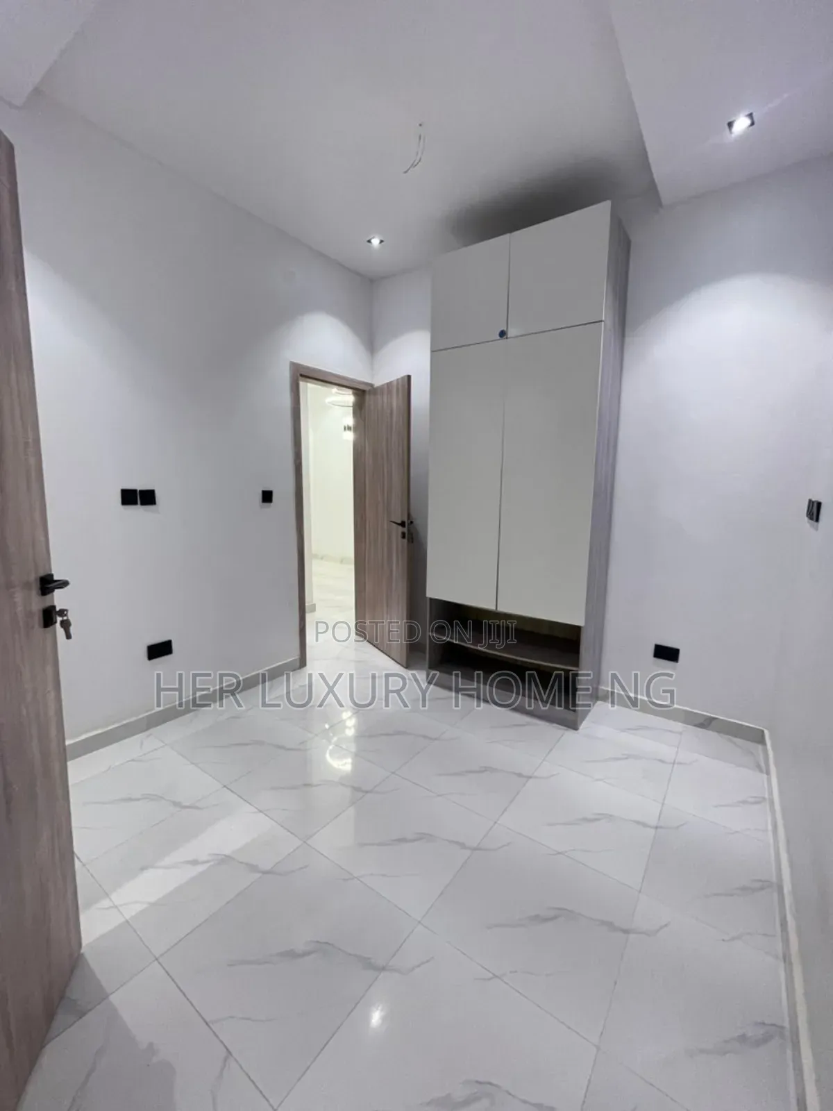 Studio Apartment in Western Estate, Ikota for rent in Ikota