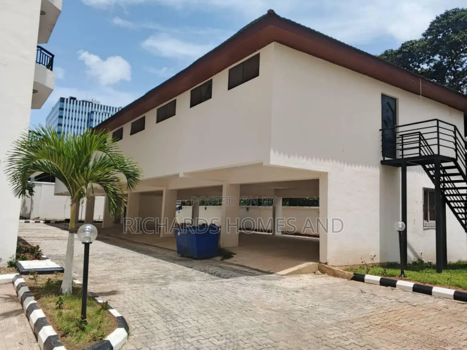 3bdrm Apartment in Old Ikoyi for rent in Old Ikoyi