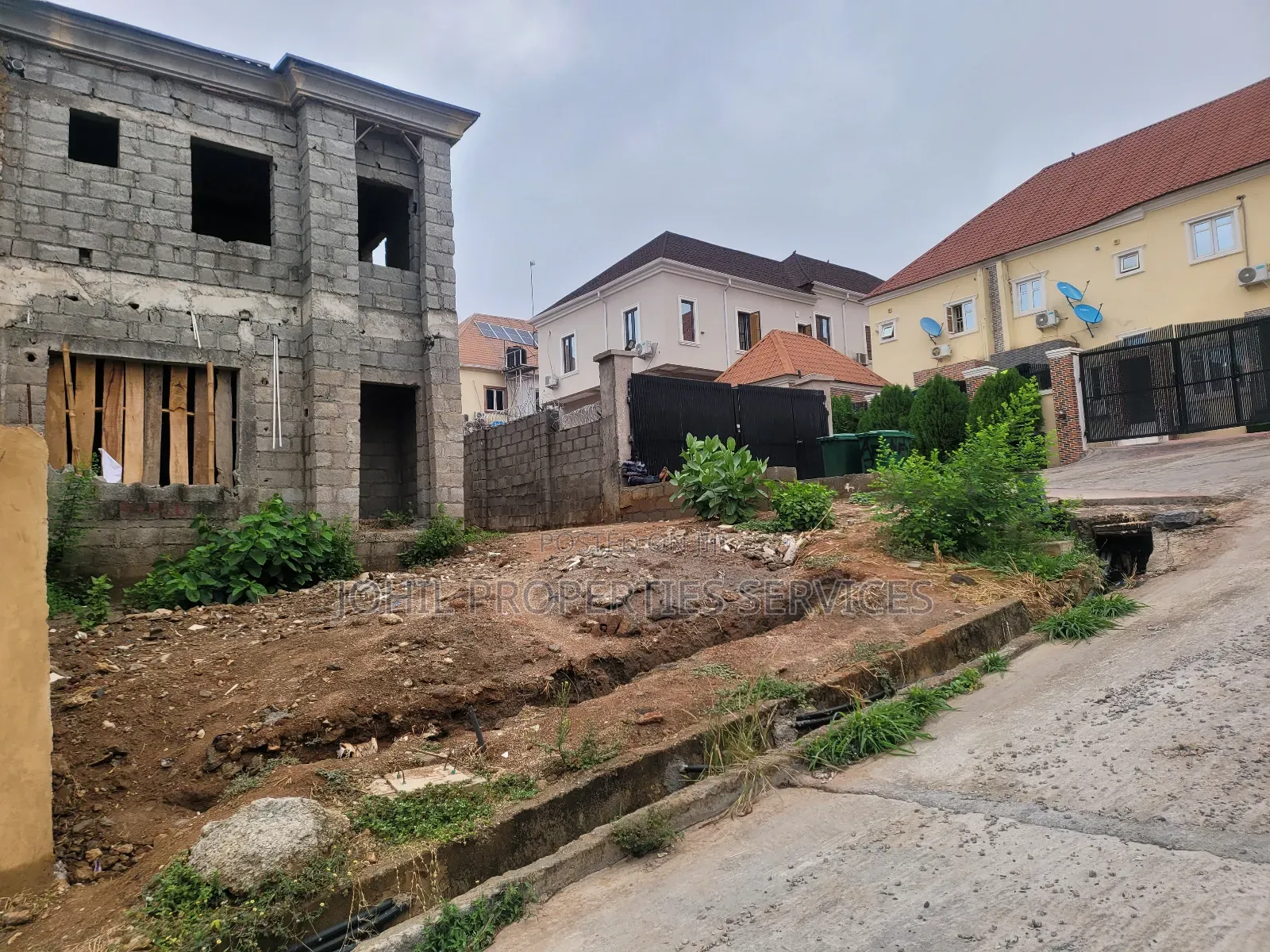 3bdrm Townhouse/Terrace in Naf Valley Estate, Asokoro for sale in Asokoro