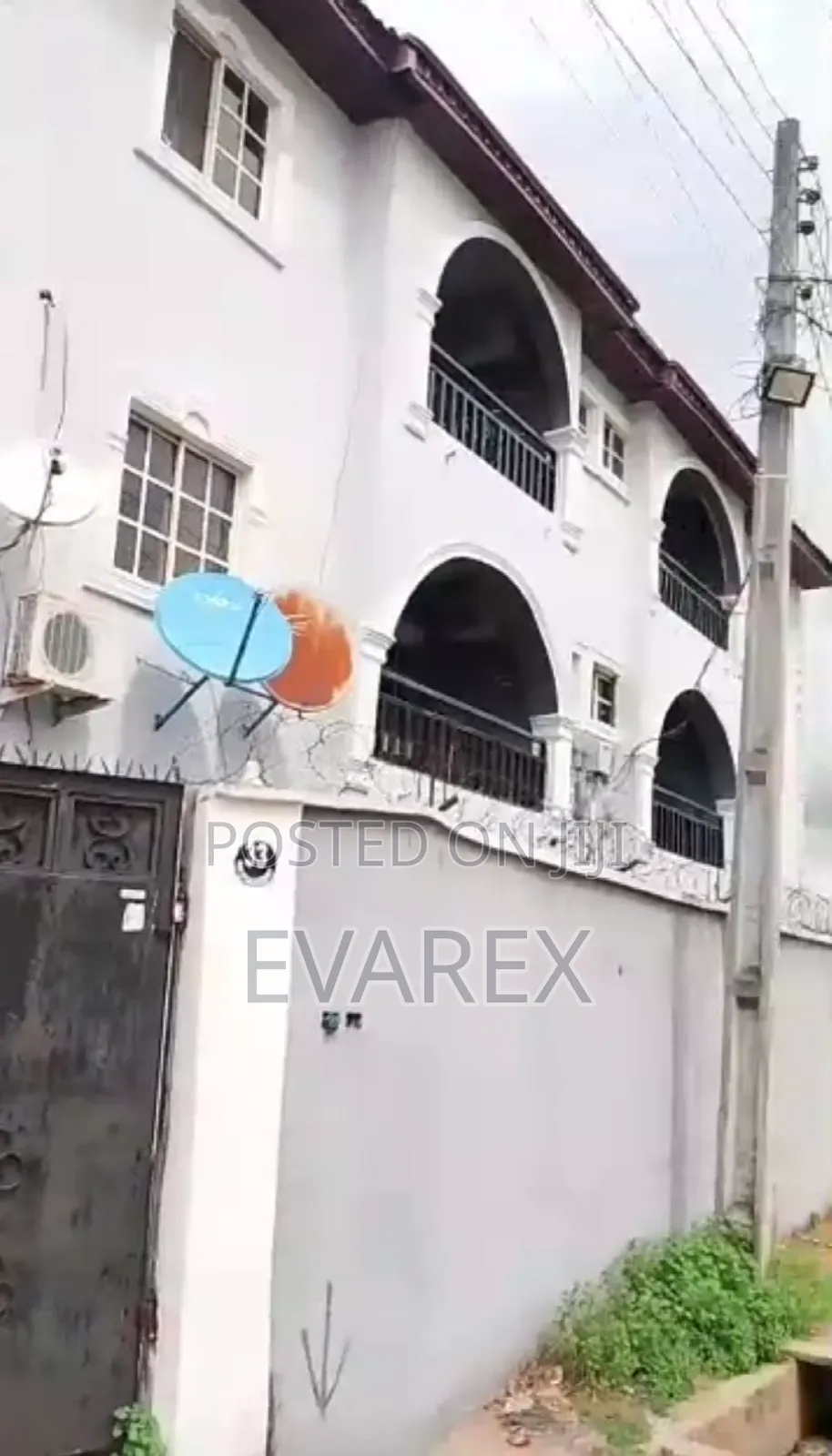 18bdrm Block of Flats in Ojo for sale in Ojo
