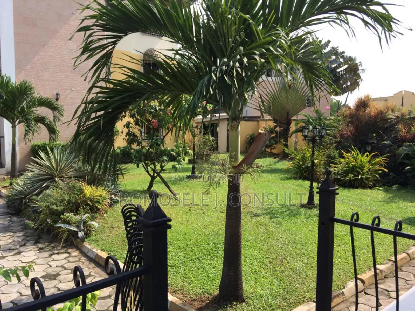 Furnished 1bdrm Apartment in Shonibare Estate for rent in Shonibare Estate