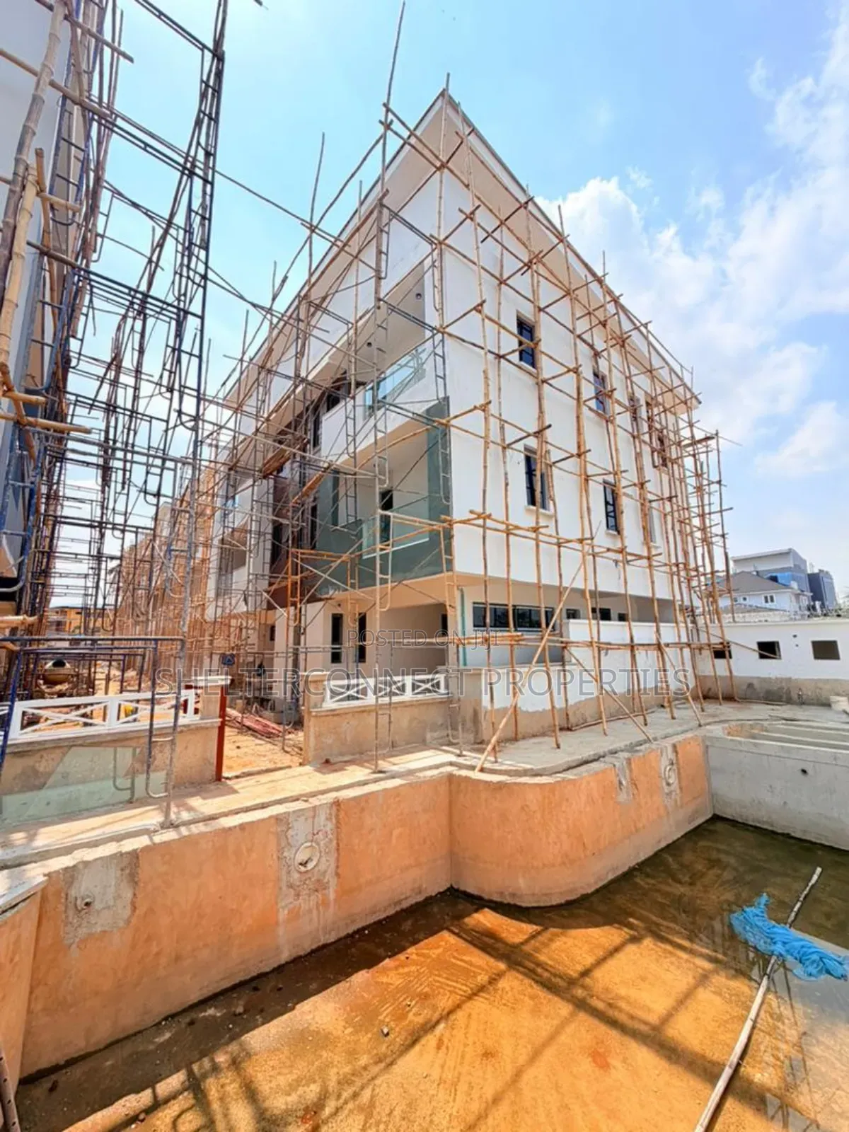 4bdrm Duplex in Bye Pass Ilupeju for sale in Bye Pass Ilupeju