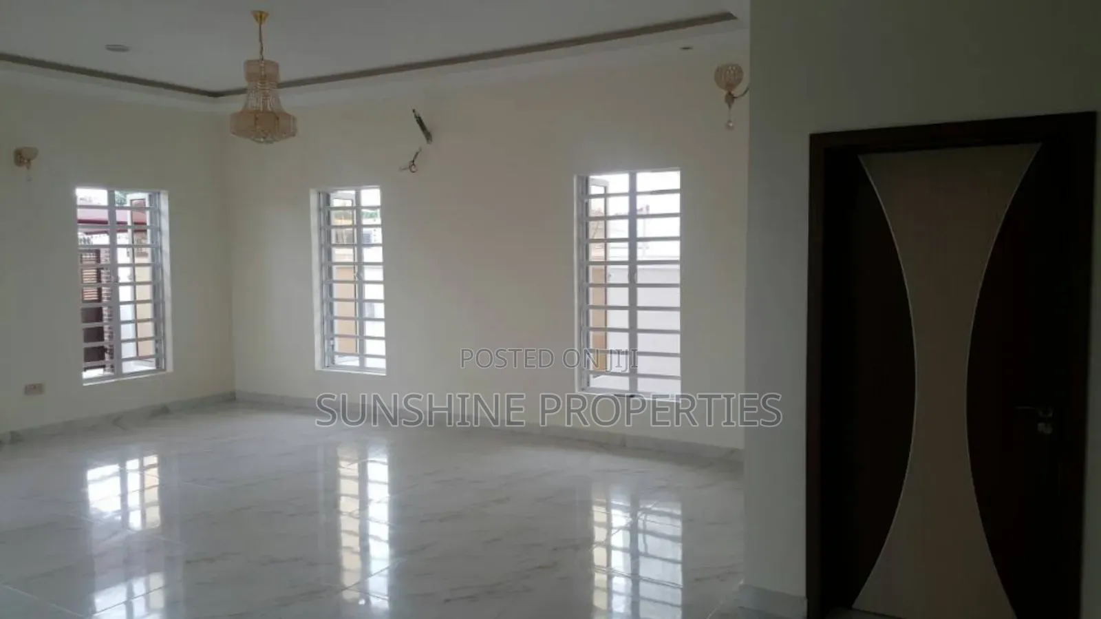 4bdrm Duplex in Lekki Expressway for sale in Lekki Expressway