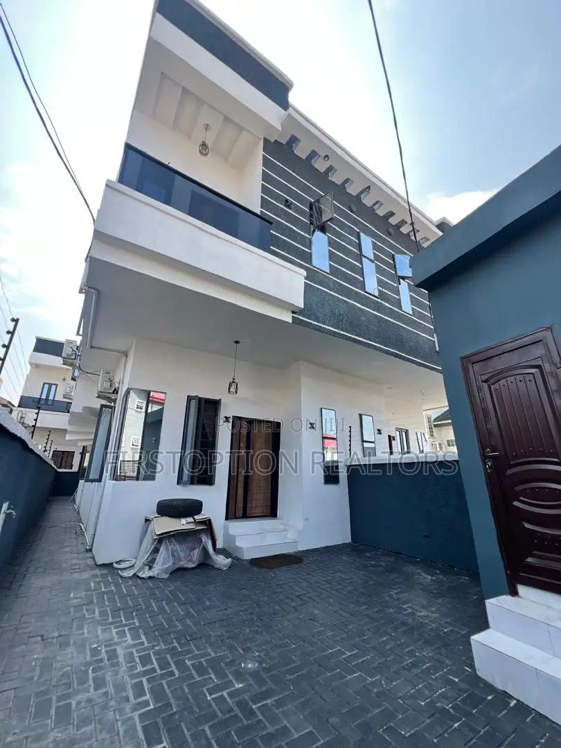 4bdrm Duplex in Sangotedo for sale in Sangotedo