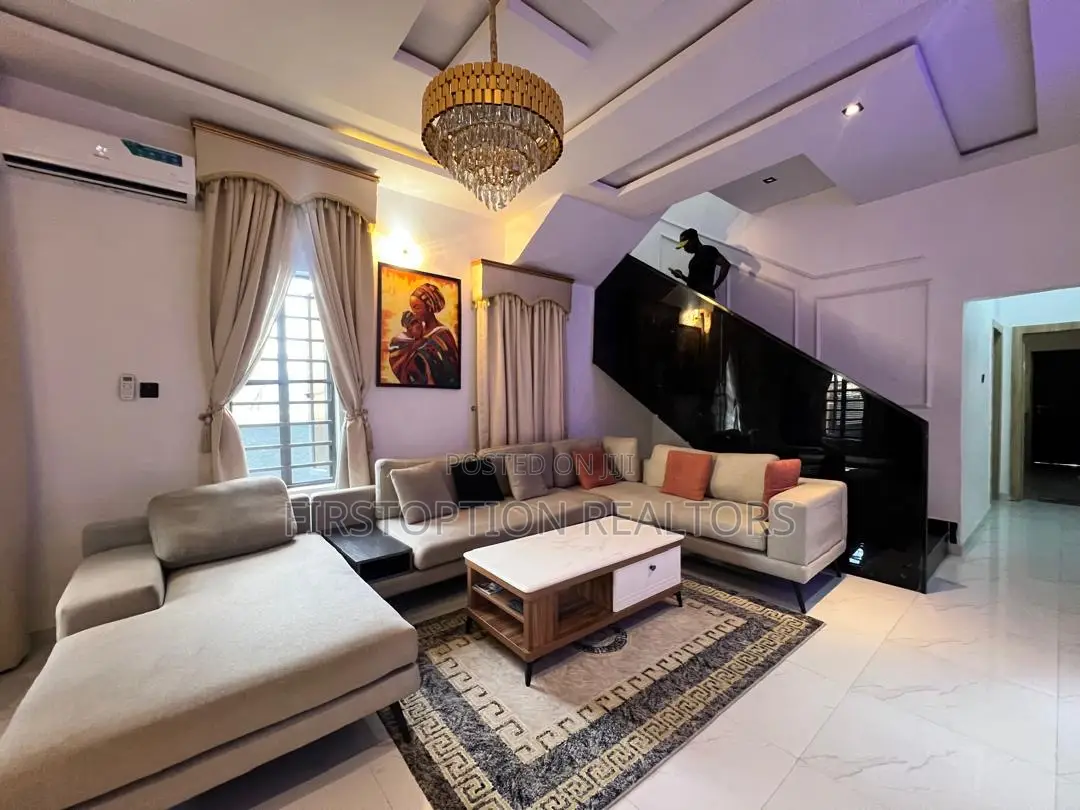 4bdrm Duplex in Sangotedo for sale in Sangotedo