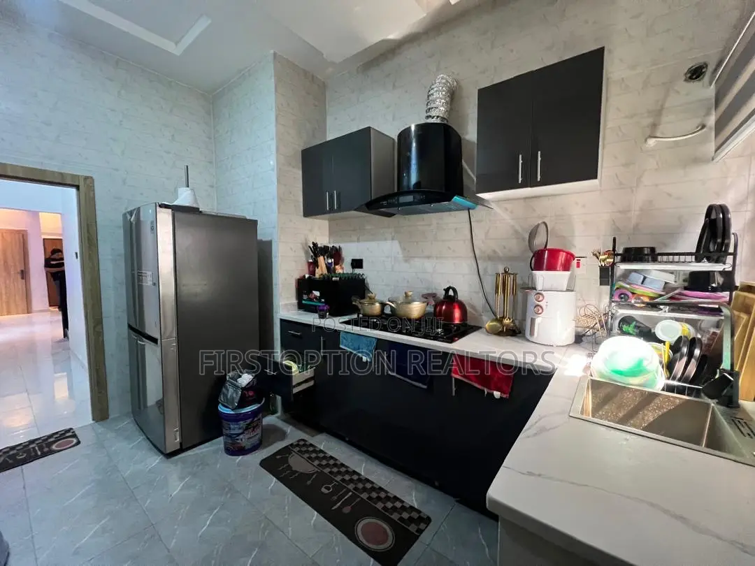 4bdrm Duplex in Sangotedo for sale in Sangotedo