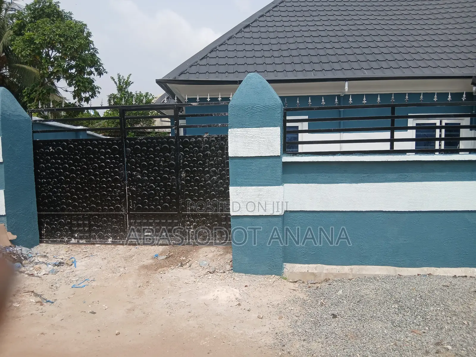 4bdrm Bungalow in Abak Road By Federal, Uyo for sale in Uyo