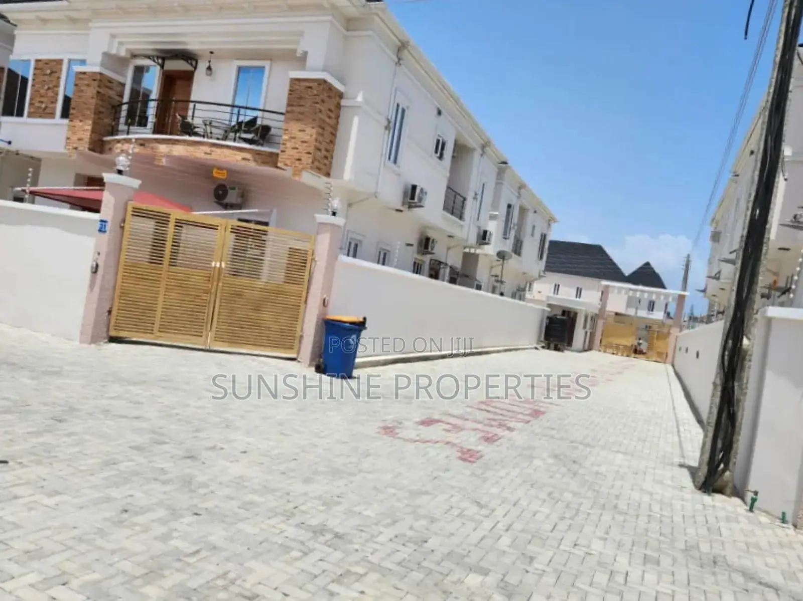 5bdrm Duplex in Lekki Expressway for sale in Lekki Expressway