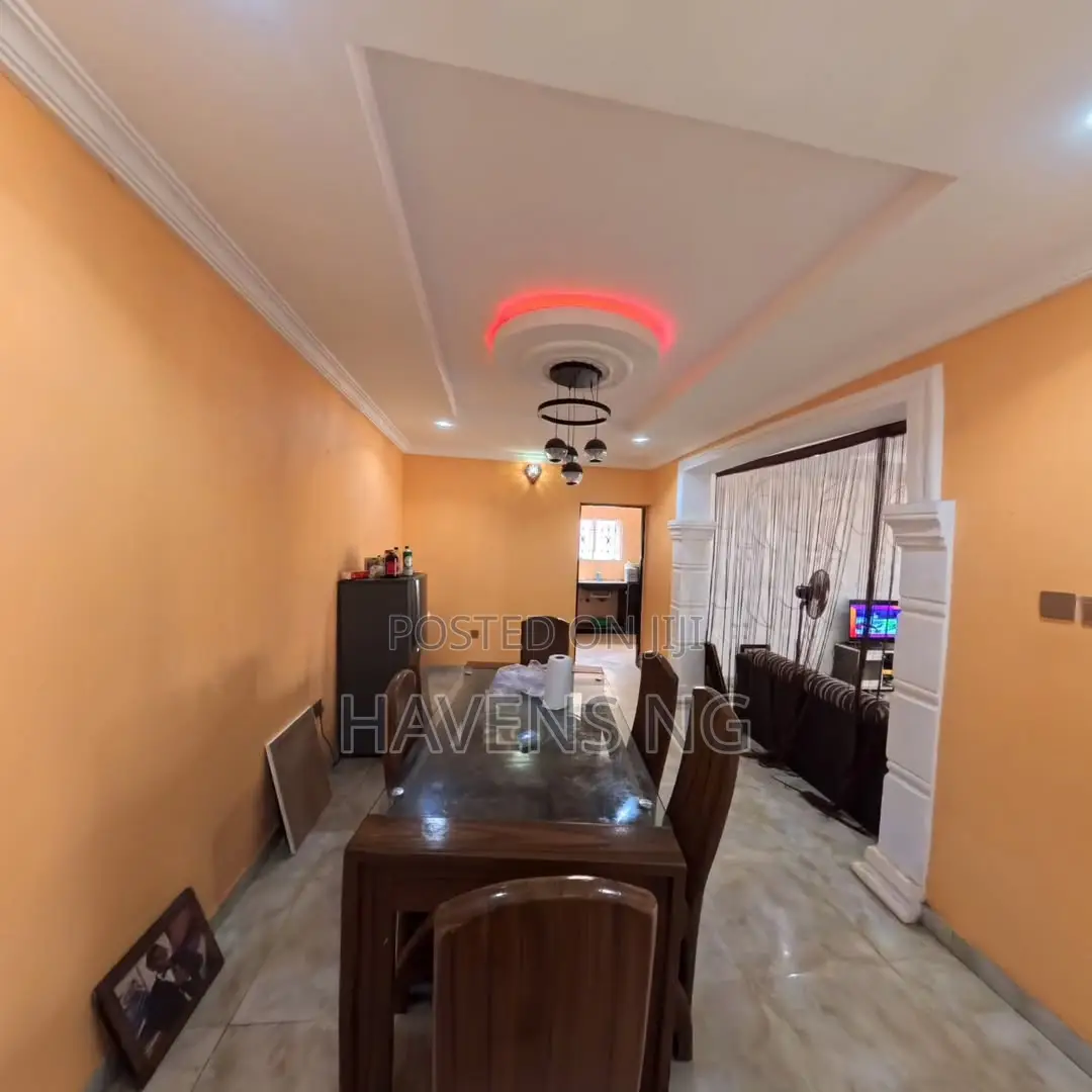 5bdrm Bungalow in Abeokuta South for sale in Abeokuta South