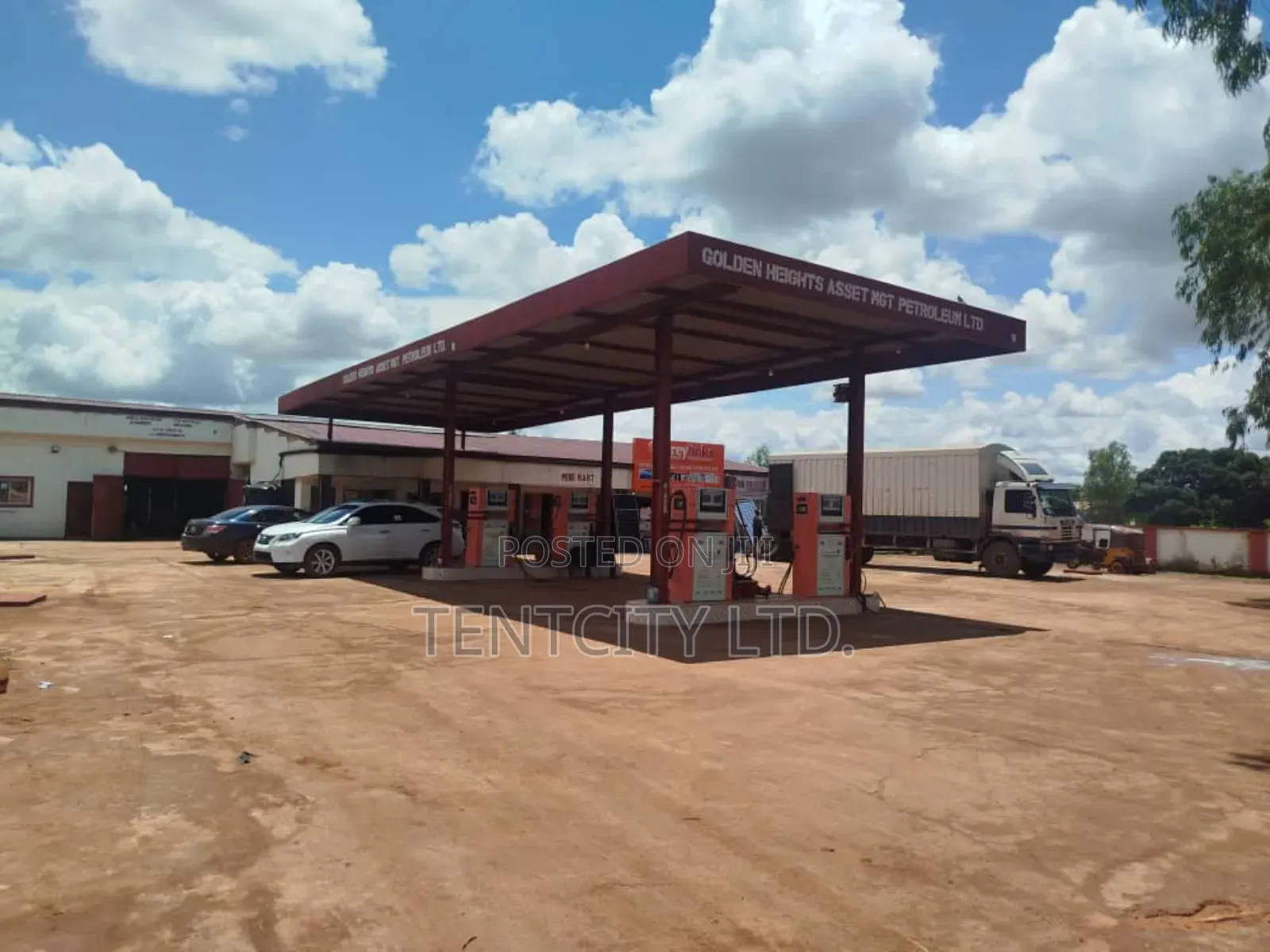 Filling Station at Old Airport Road Thinker's Corner Enugu in Enugu