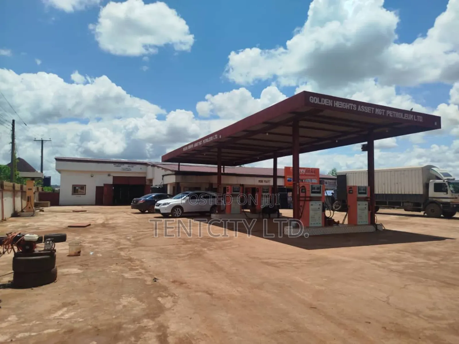 Filling Station at Old Airport Road Thinker's Corner Enugu in Enugu