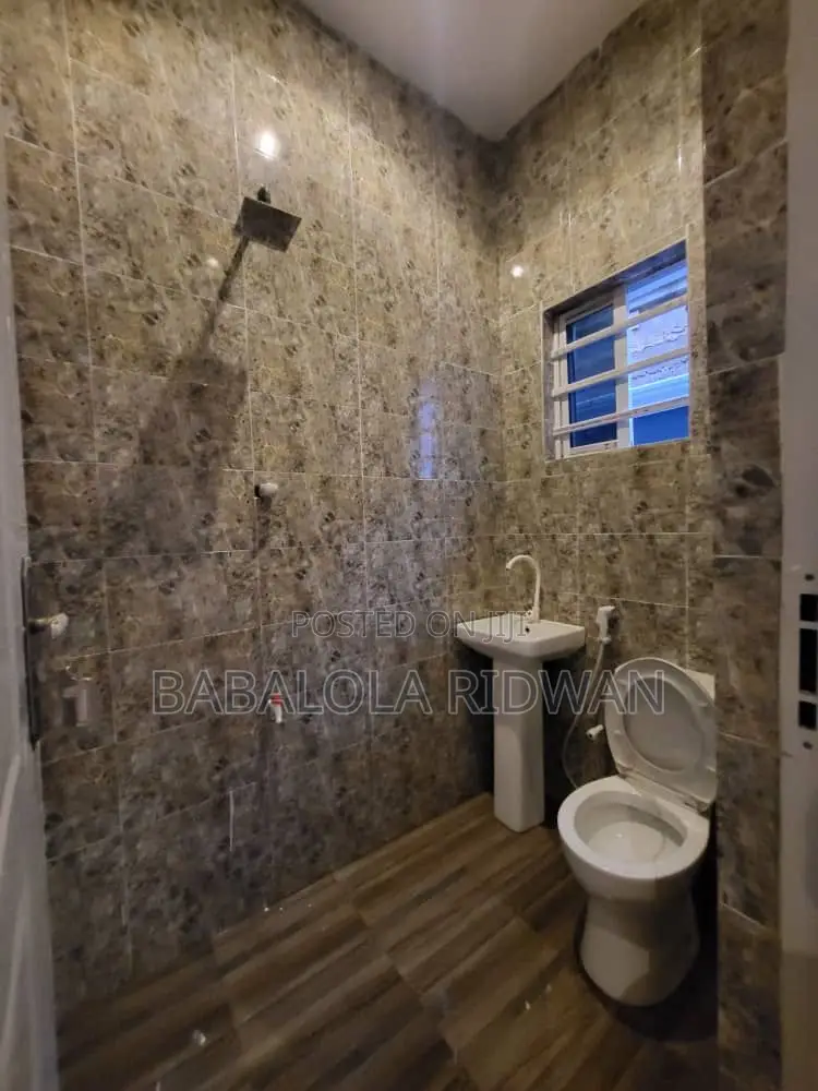 3bdrm Bungalow in Success Estate,, Akala Express for sale in Akala Express