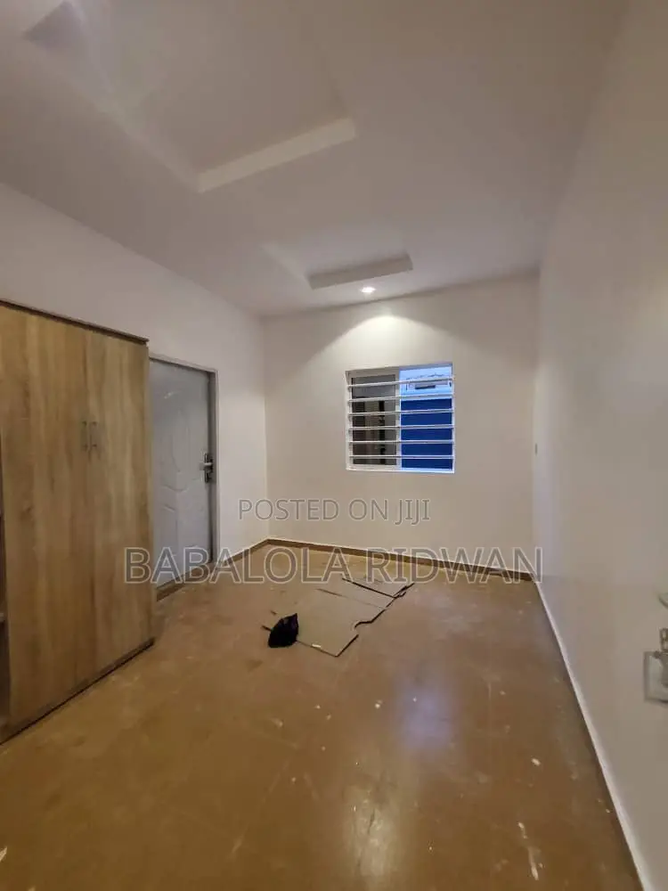 3bdrm Bungalow in Success Estate,, Akala Express for sale in Akala Express