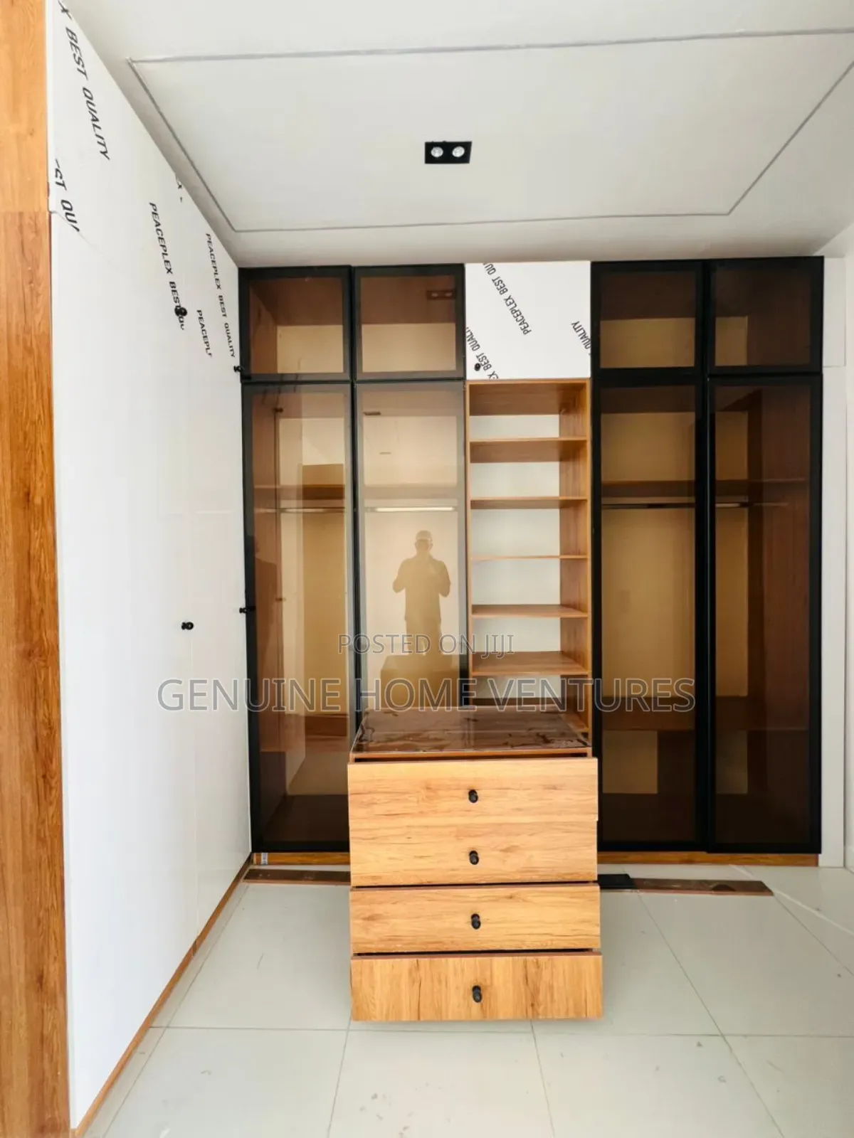 4bdrm Duplex in Ikota for sale in Ikota