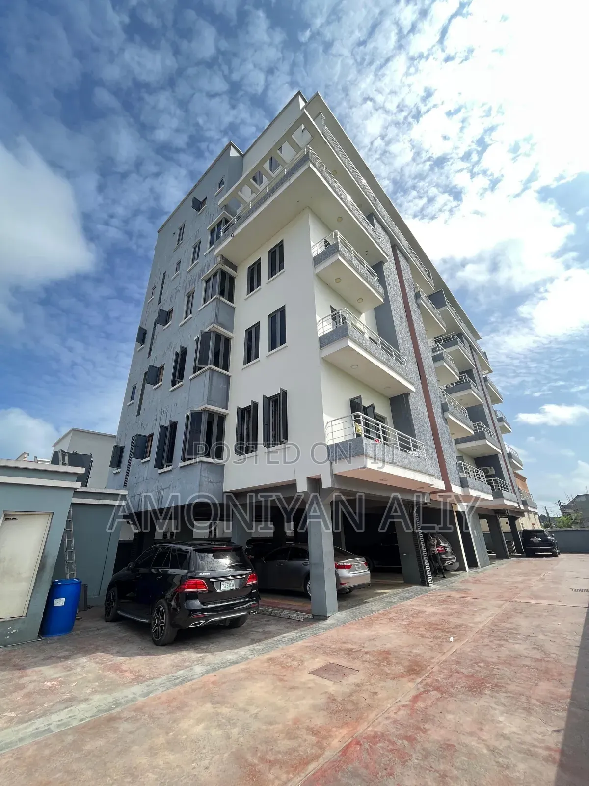 2bdrm Apartment in Oral Estate, Chevron for sale in Chevron