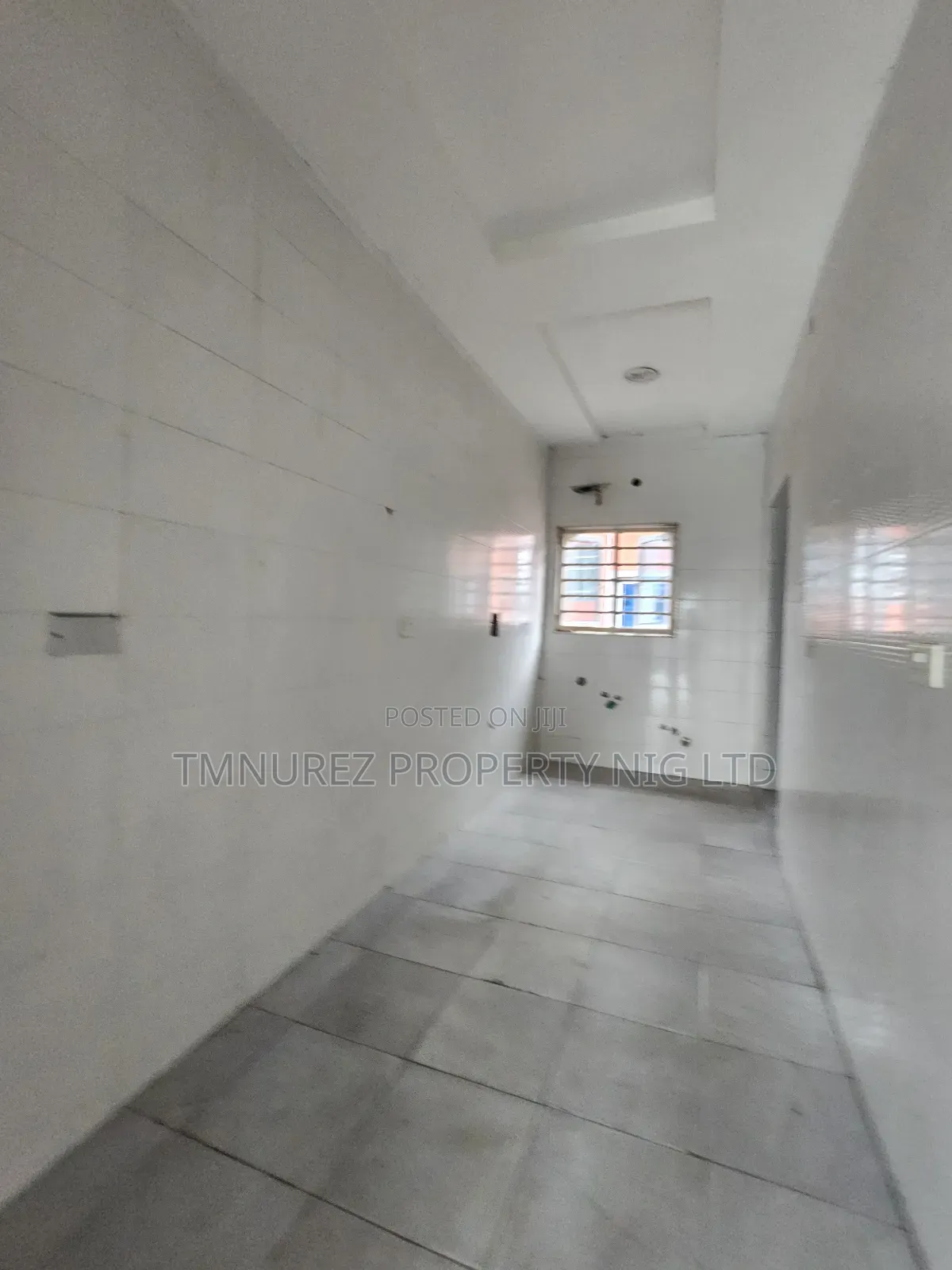 Shop and Office Space for Rent in a Very Busy Place in Chevron