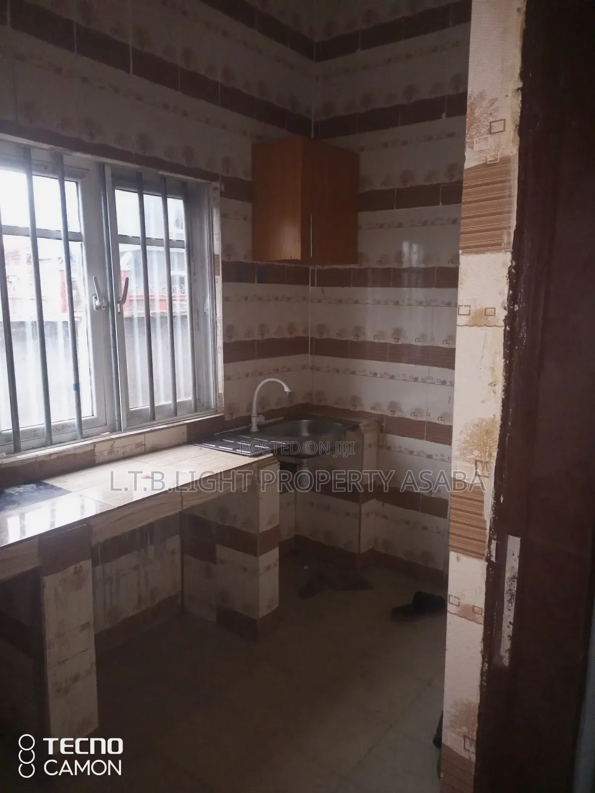 2bdrm Block of Flats in Airport View Estate, Oshimili North for rent in Oshimili North