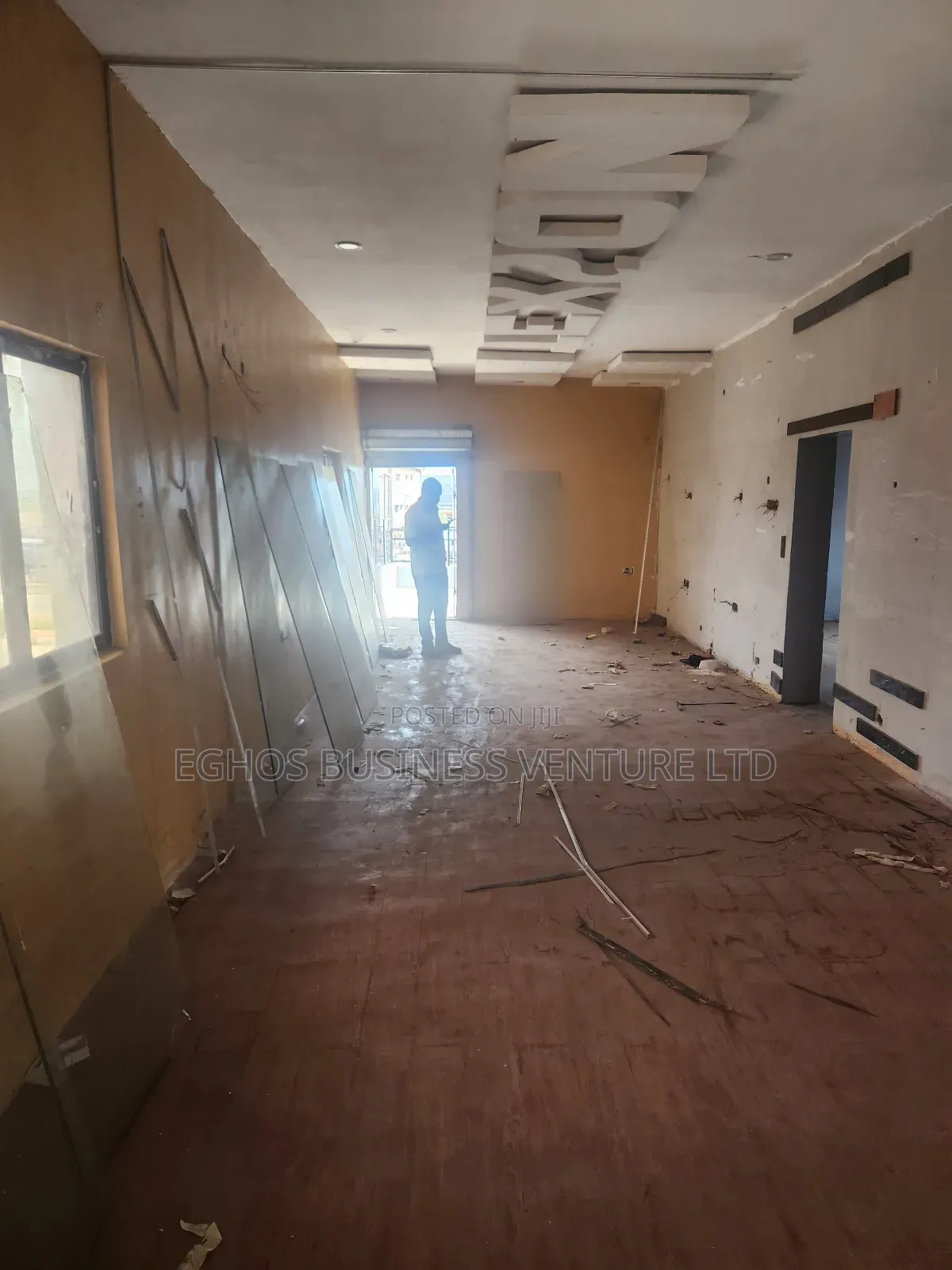 Office Space Upstairs Up for Rent in Benin City