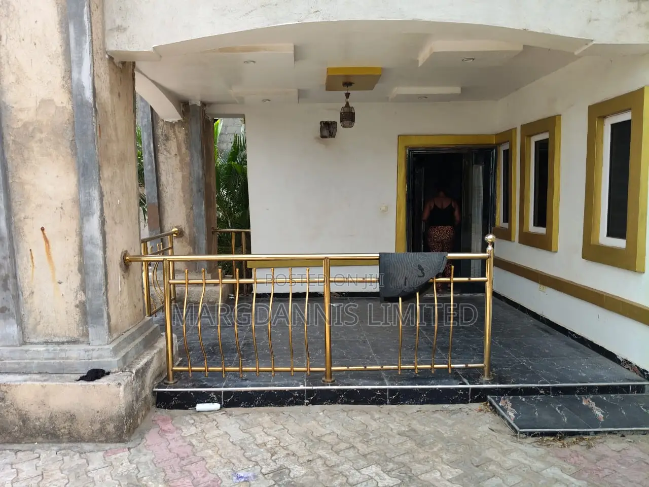 Furnished 4bdrm Duplex in Asolo-Agric for sale in Agric
