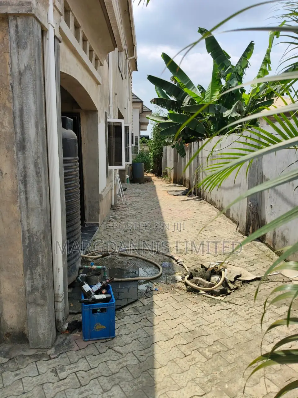 Furnished 4bdrm Duplex in Asolo-Agric for sale in Agric