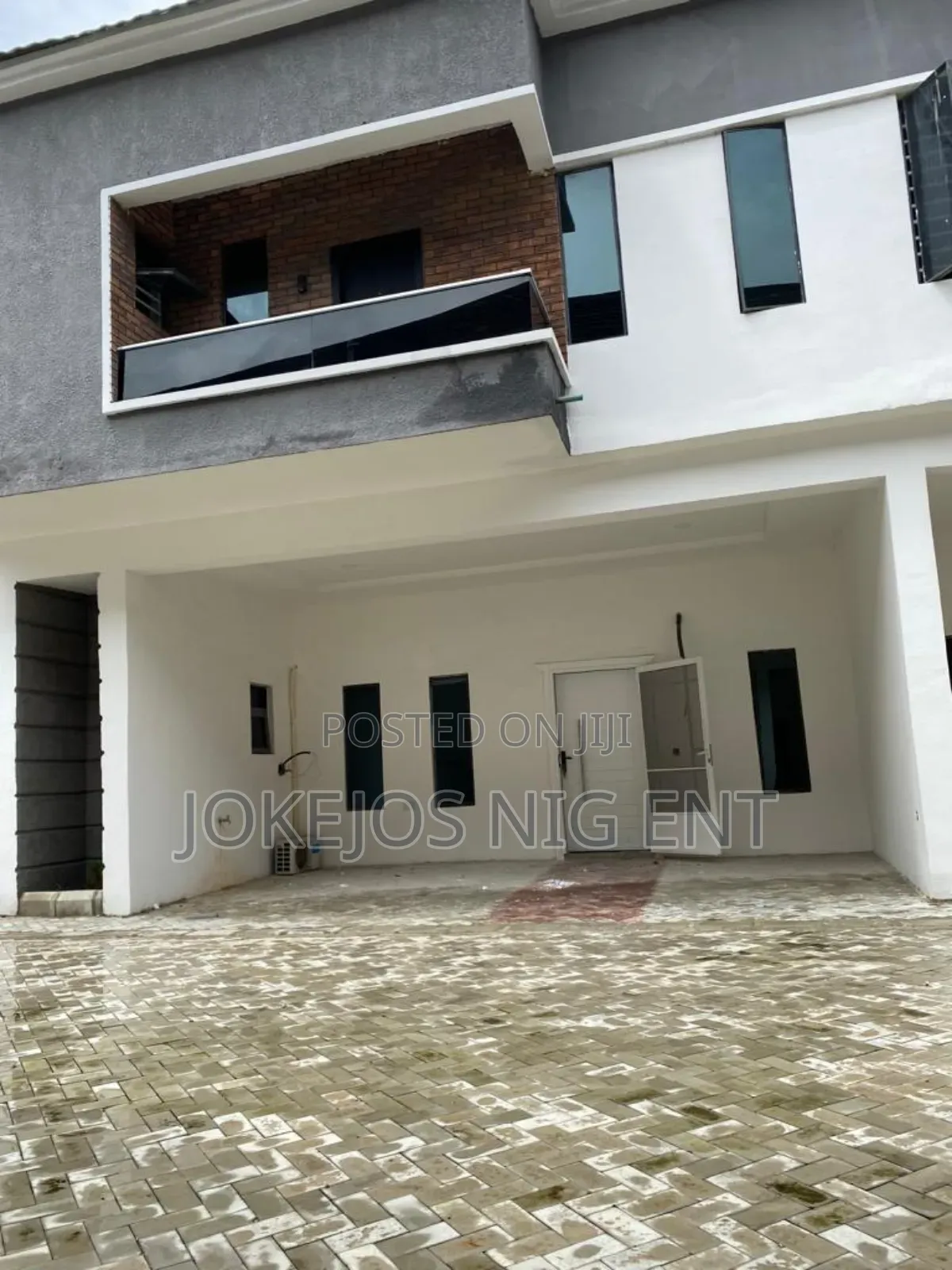 4bdrm Townhouse/Terrace in Orchid Estate, Chevron for Sale in Chevron