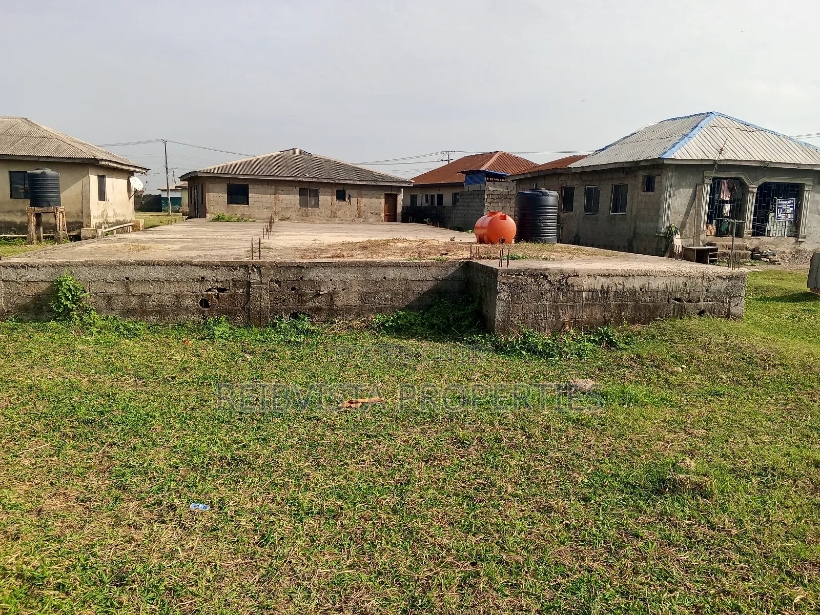 Plot of Land With Foundation in Kosofe / Kosofe