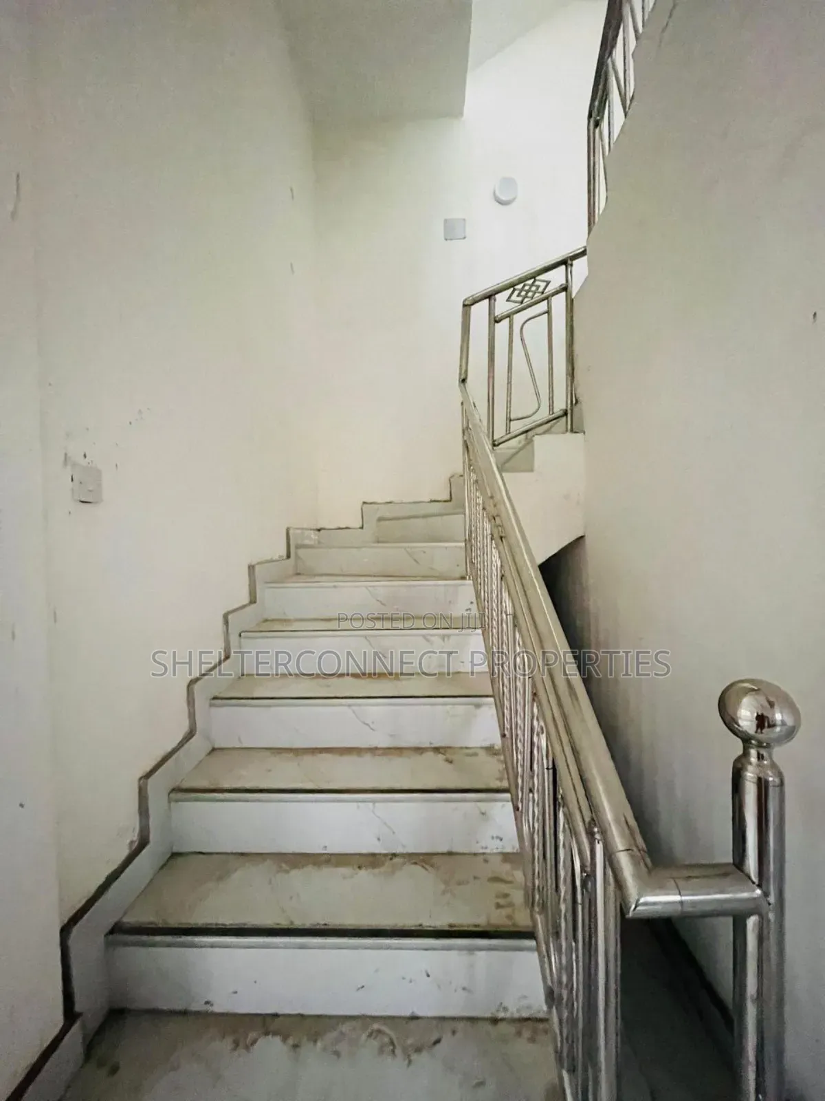 4bdrm Duplex in Adeniyi Jones for sale in Adeniyi Jones