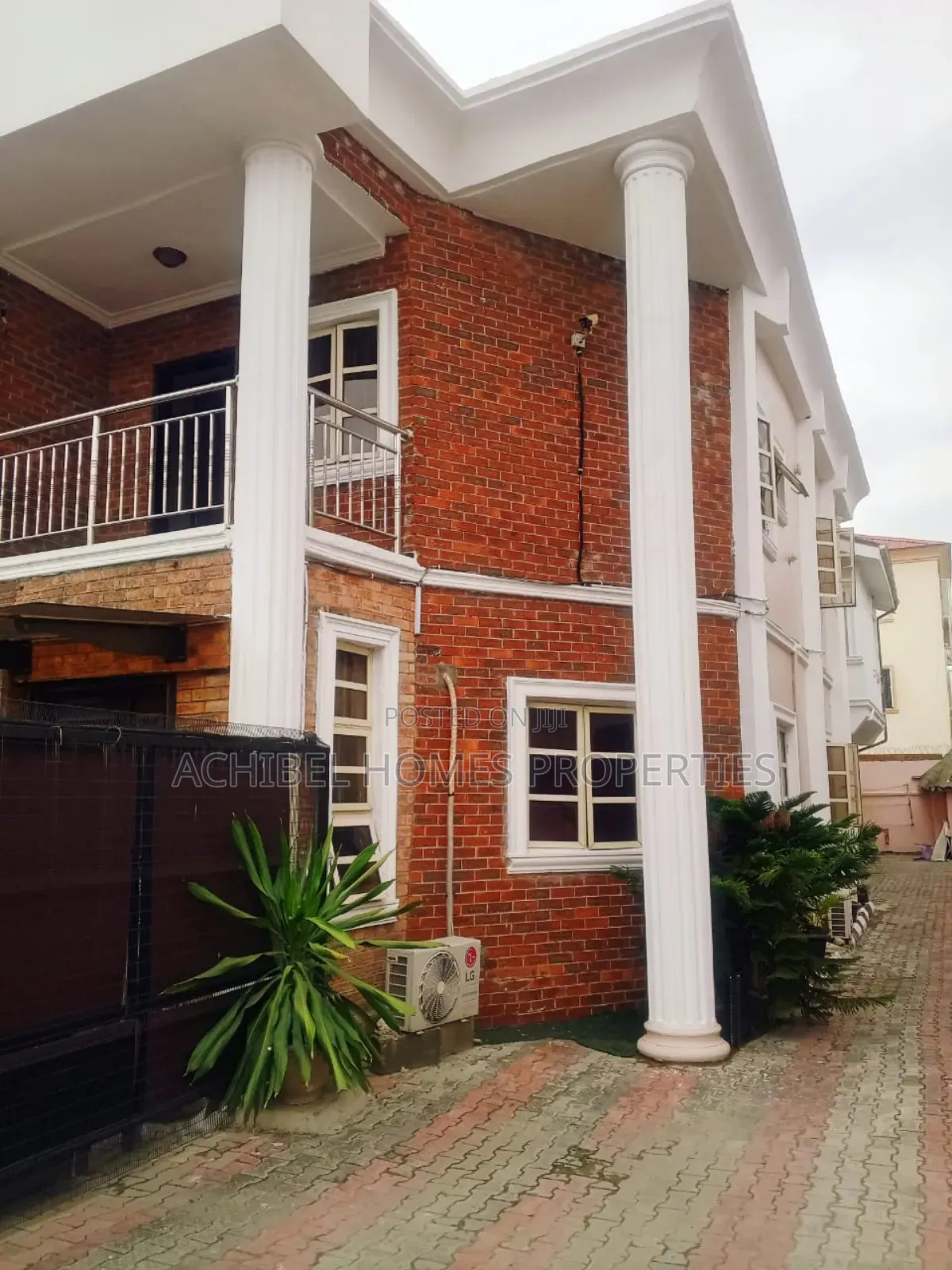 3bdrm Apartment in Agungi East for rent in Agungi