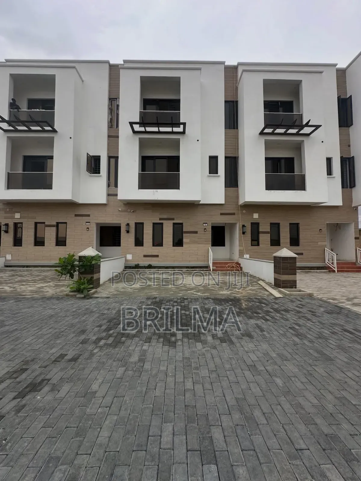 4bdrm Duplex in Jahi for sale in Jahi
