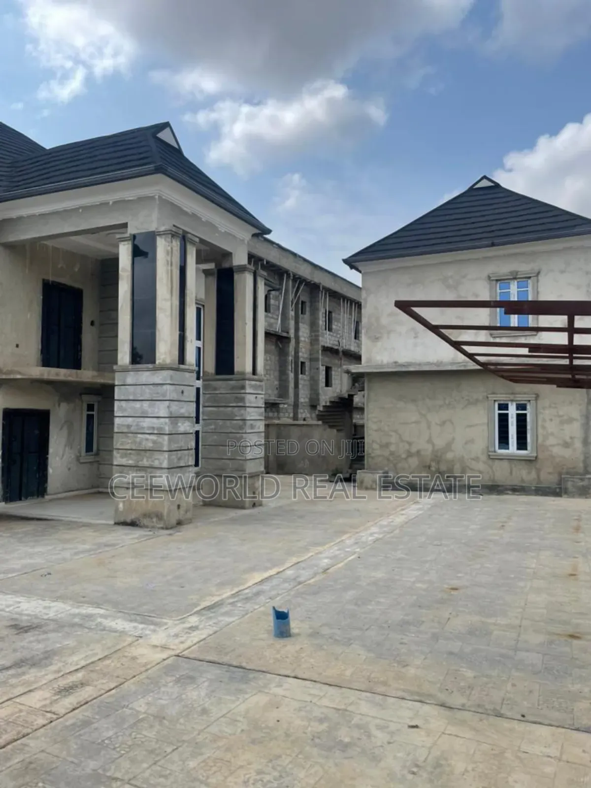 5bdrm Duplex in Alheri Main Akala for sale in Akala Express