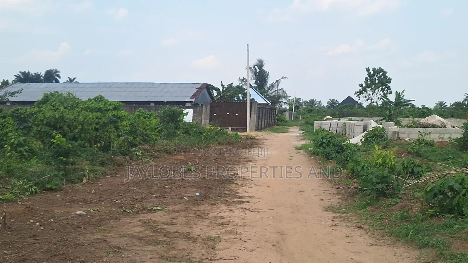 For Sale : 5 Plots at NDDC Road, Off Eneka-Igwuruta, Port Har in Obio-Akpor