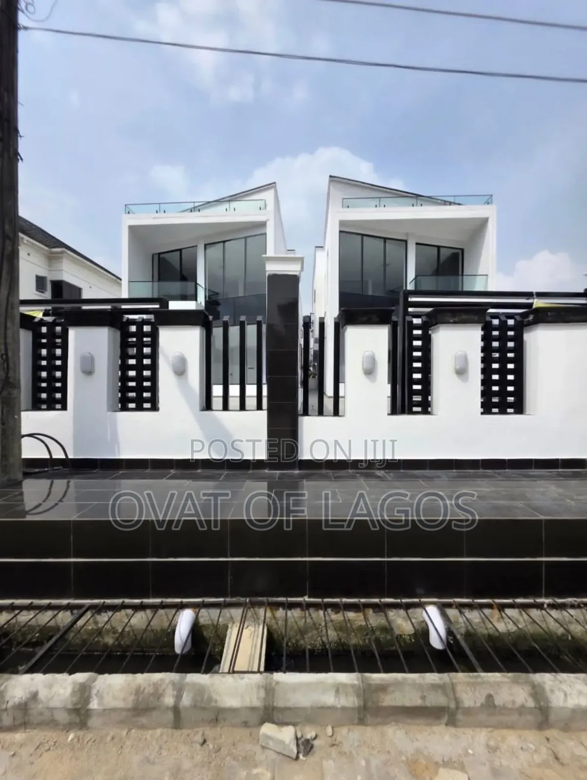 5bdrm Duplex in Lekki 2Nd Tollgate for sale in Lekki