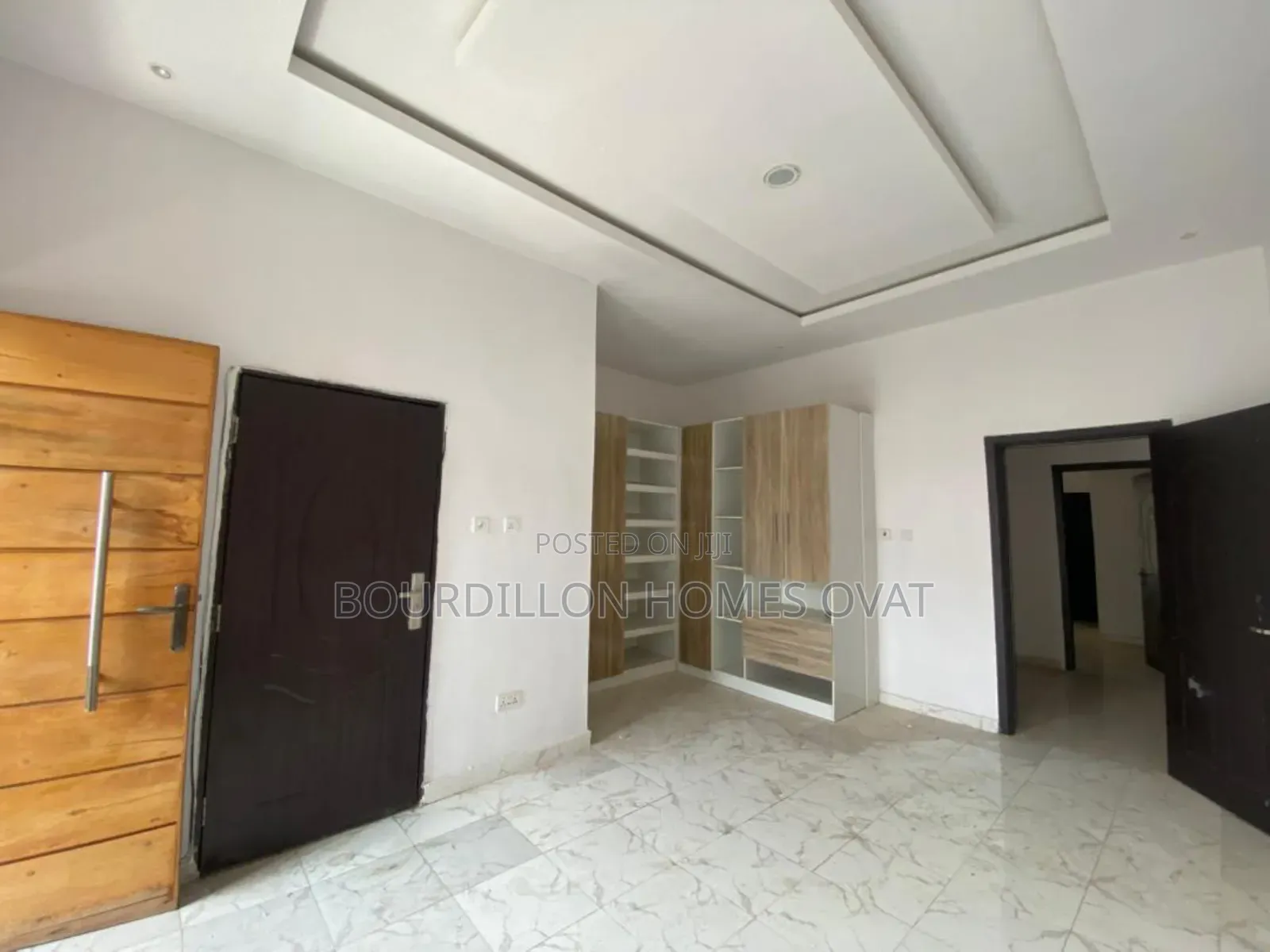 3bdrm Duplex in Ikota Villa Estate for sale in Ikota