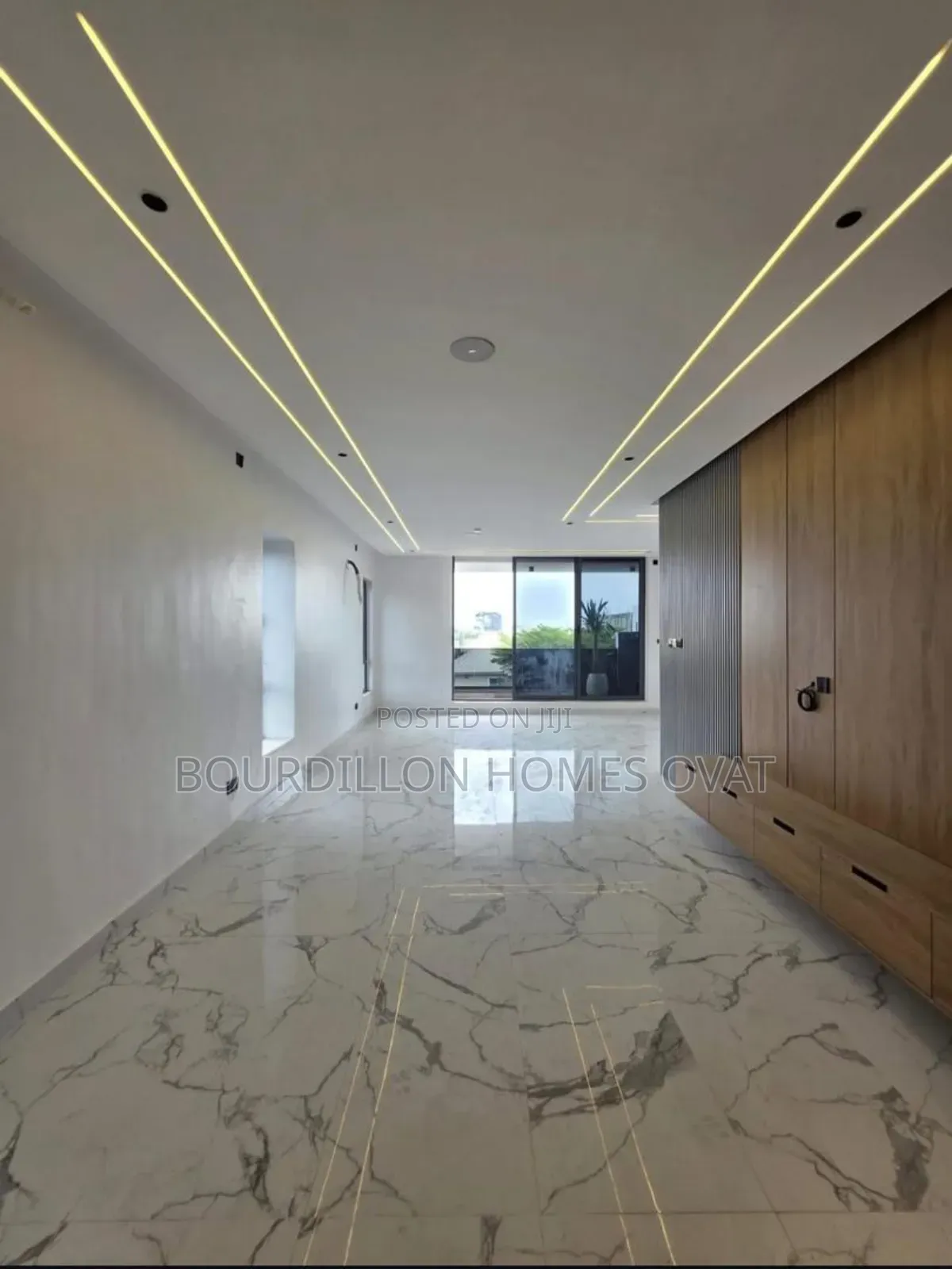 5bdrm Duplex in Lekki Phase 1 for sale in Lekki Phase 1