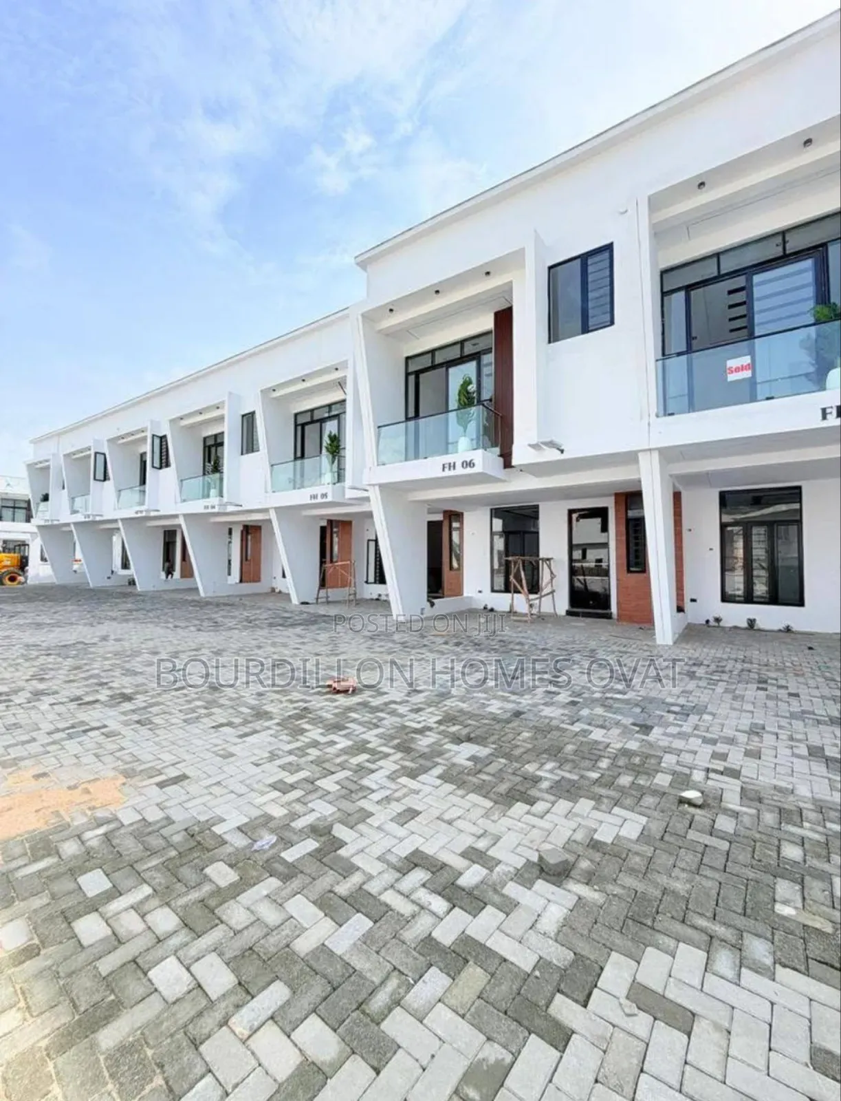 4bdrm Duplex in Ikota Lekki Lagos for sale in Ikota