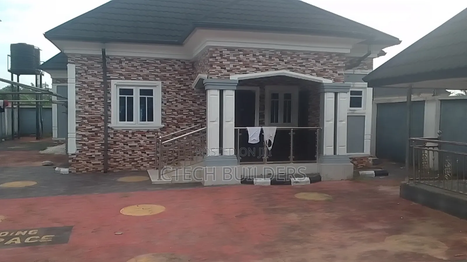 4bdrm Bungalow in Benin City for sale in Benin City