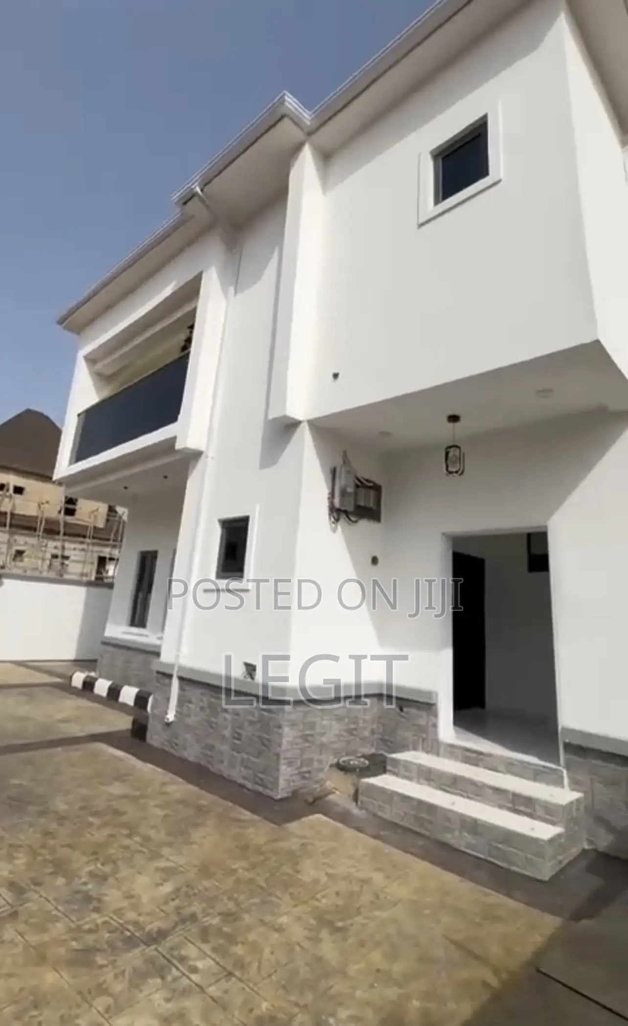 4bdrm Duplex in Lugbe District for sale in Lugbe District