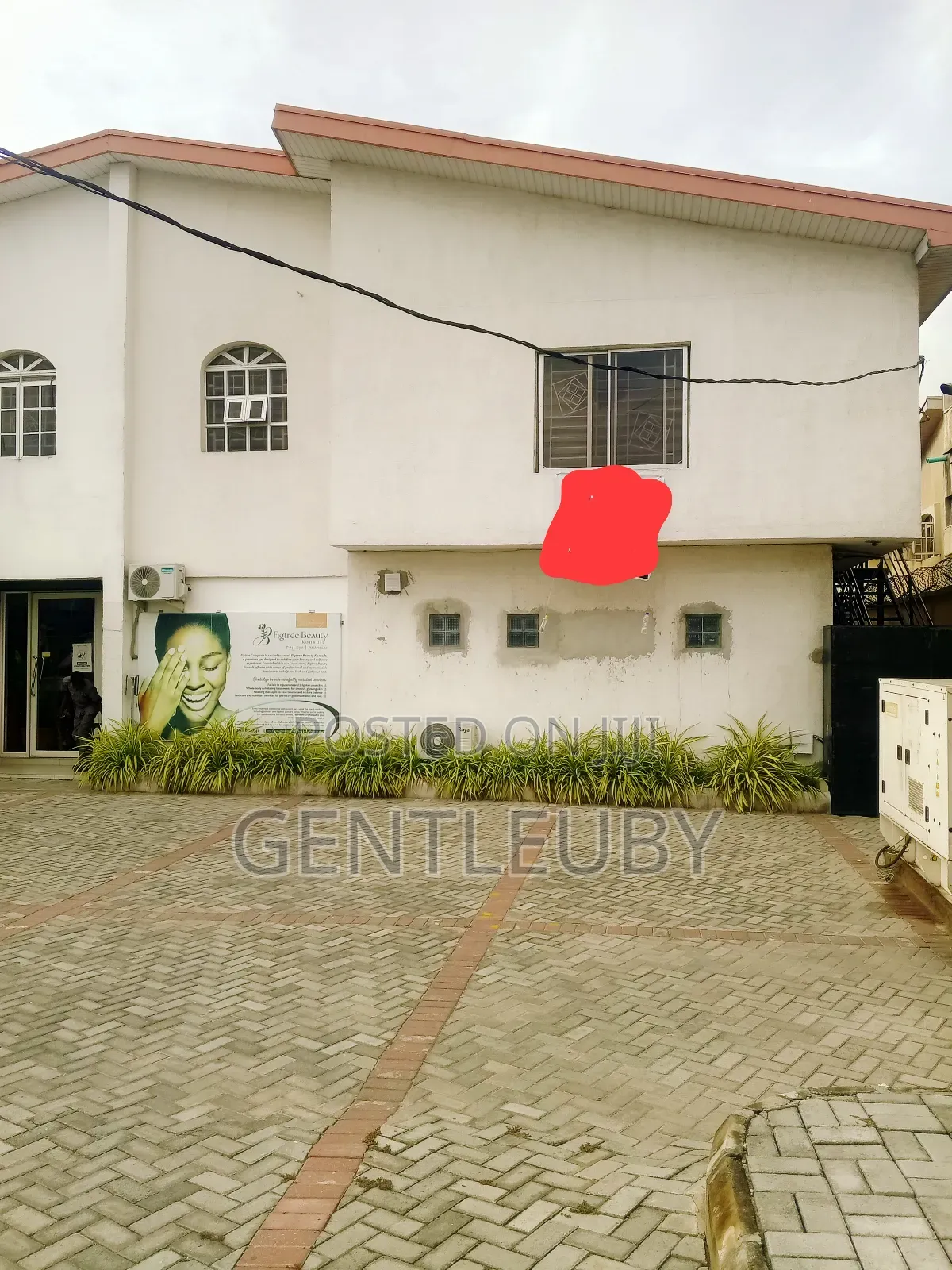 Office Space for Rent at Lekki Phase 1 in Lekki
